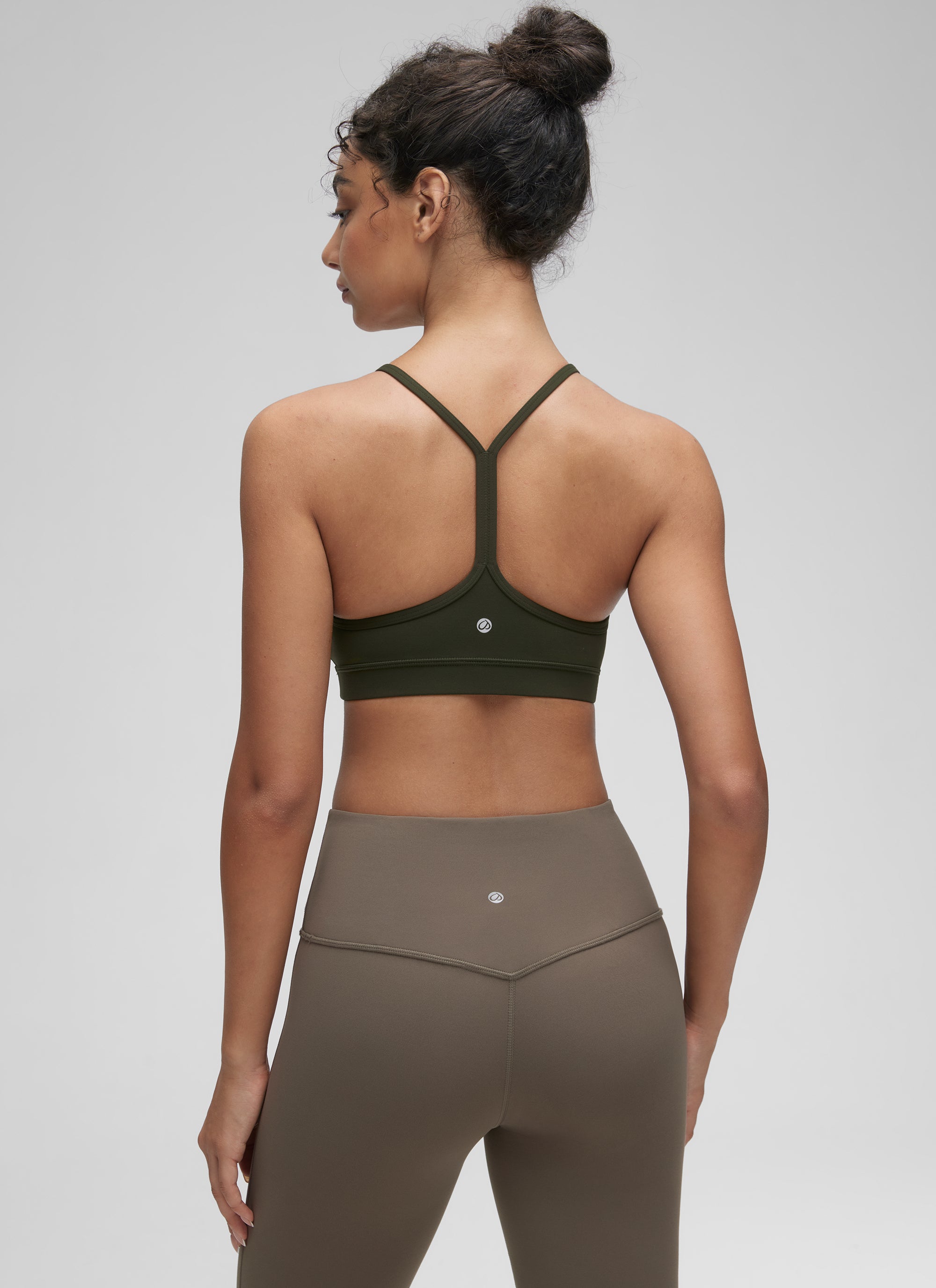 Suporta sa Magaan na Yoga para sa Kababaihan ng CRZ YOGA Butterluxe Sports Bra Y back Olive Green