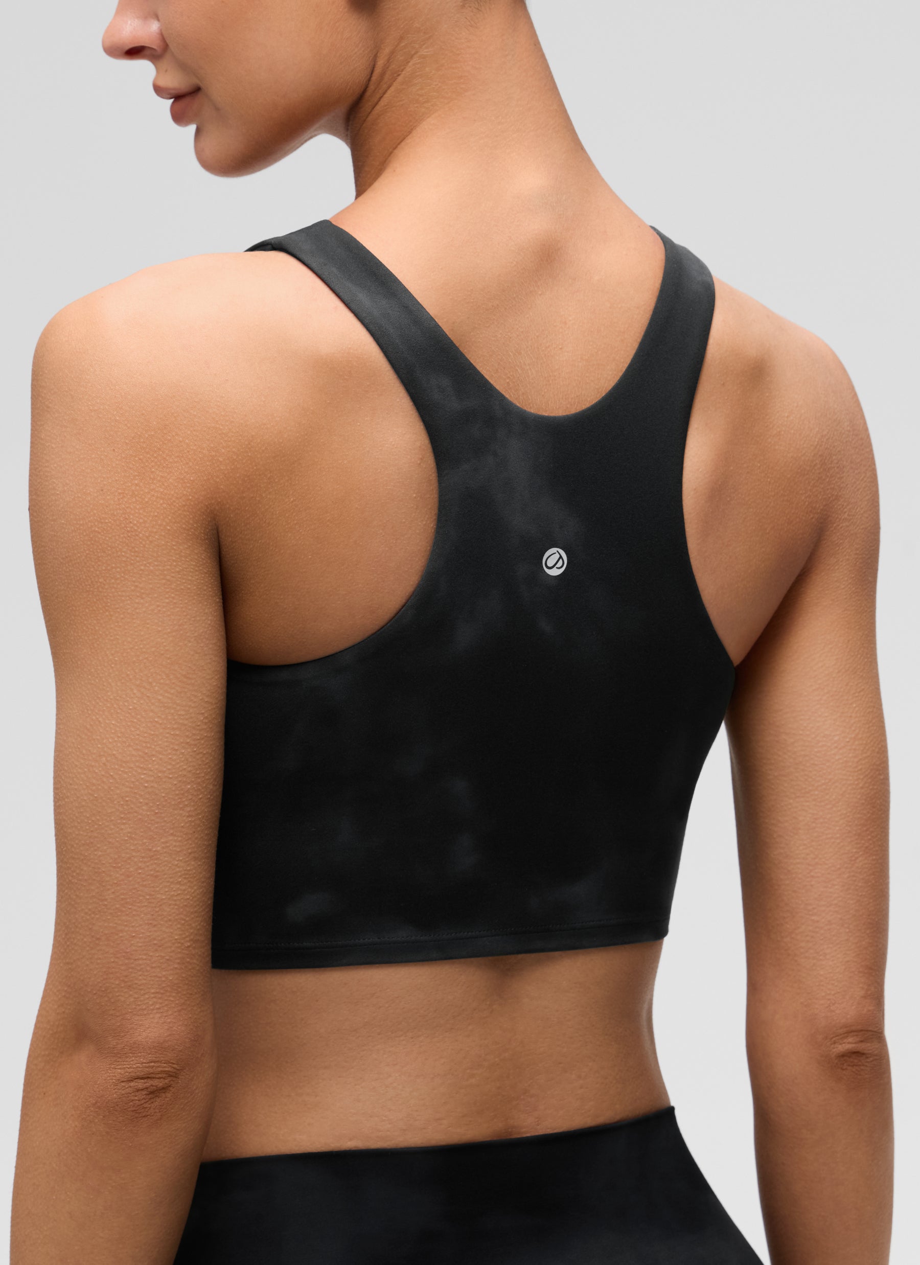 CRZ YOGA Yoga para sa Kababaihan na Mababang Suporta Butterluxe Mga Bulaklak na Itim na Tie Dye na may Tank High Neck Racerback