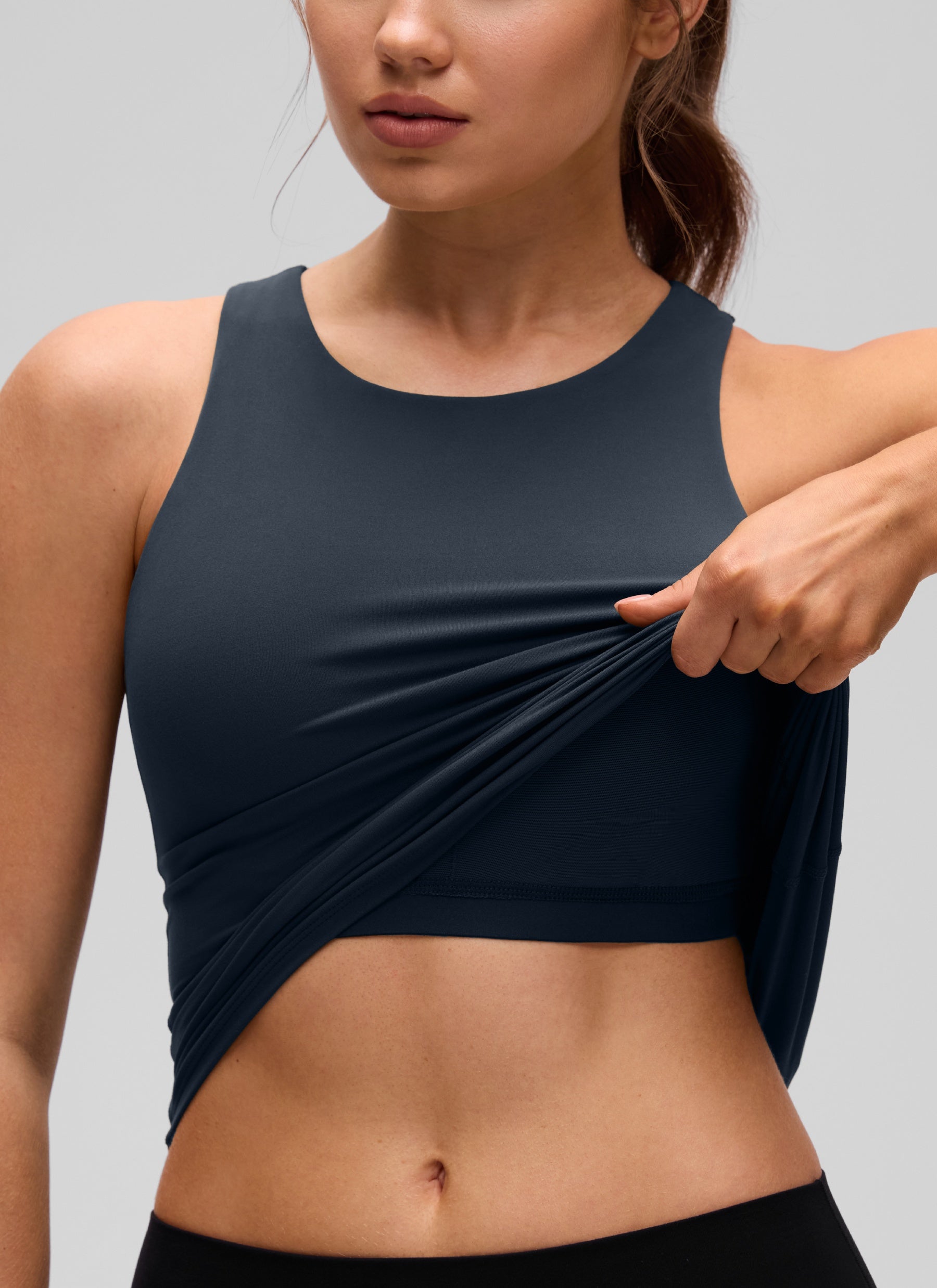 CRZ YOGA Pambabae Butterluxe Built-in na Bra na may Mataas na Leeg na Racerback Tank na may True Navy