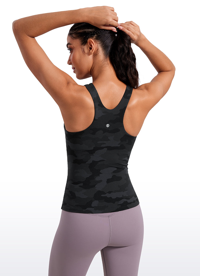 CRZ YOGA Pambabae Butterluxe Built-in na Bra na Mataas ang Leeg na Racerback Tank na Madilim na Abo na Camouflage 2