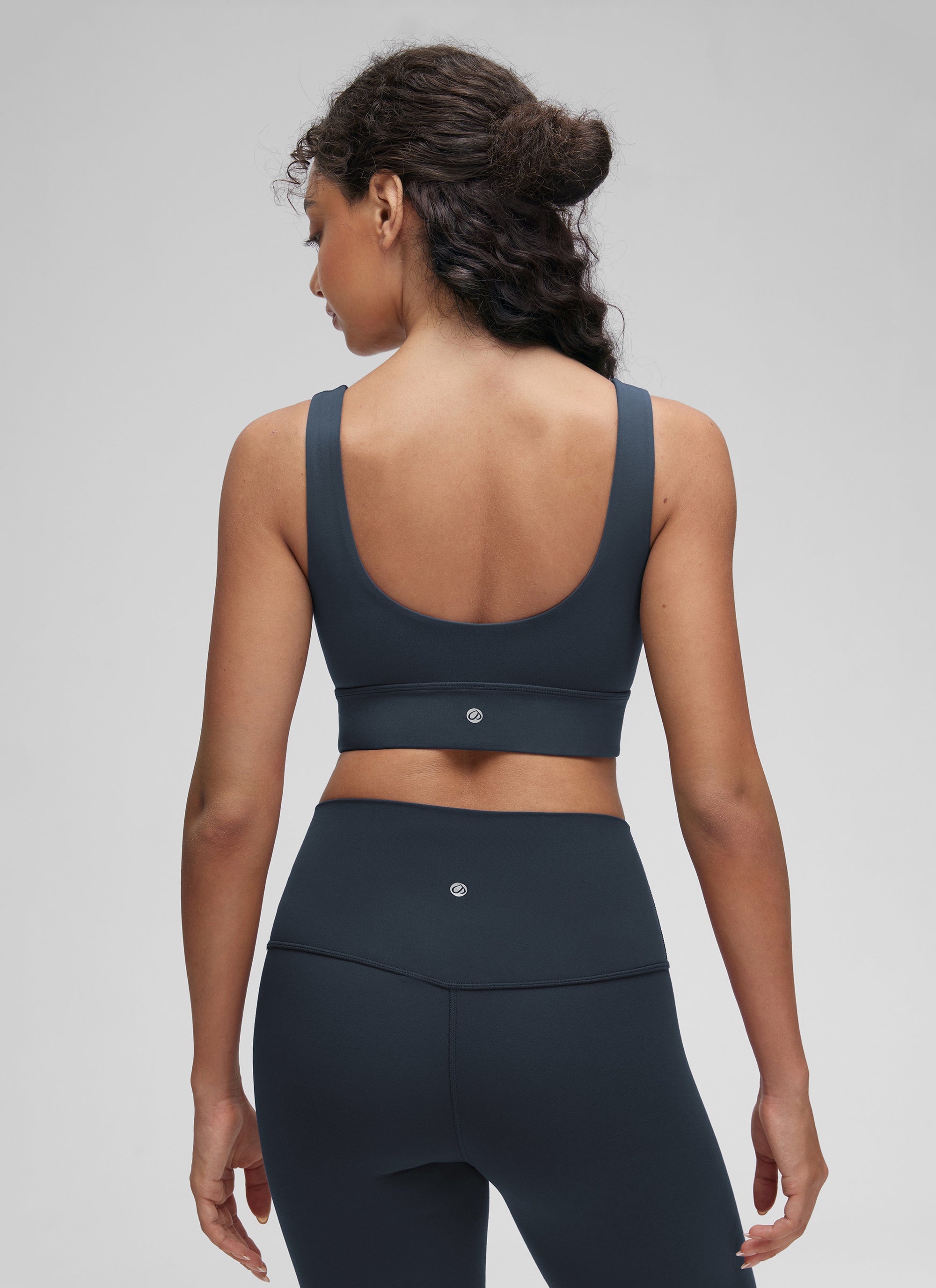 CRZ YOGA Yoga para sa Kababaihan na Mababang Suporta Butterluxe Sport Bra U Back Longline True Navy