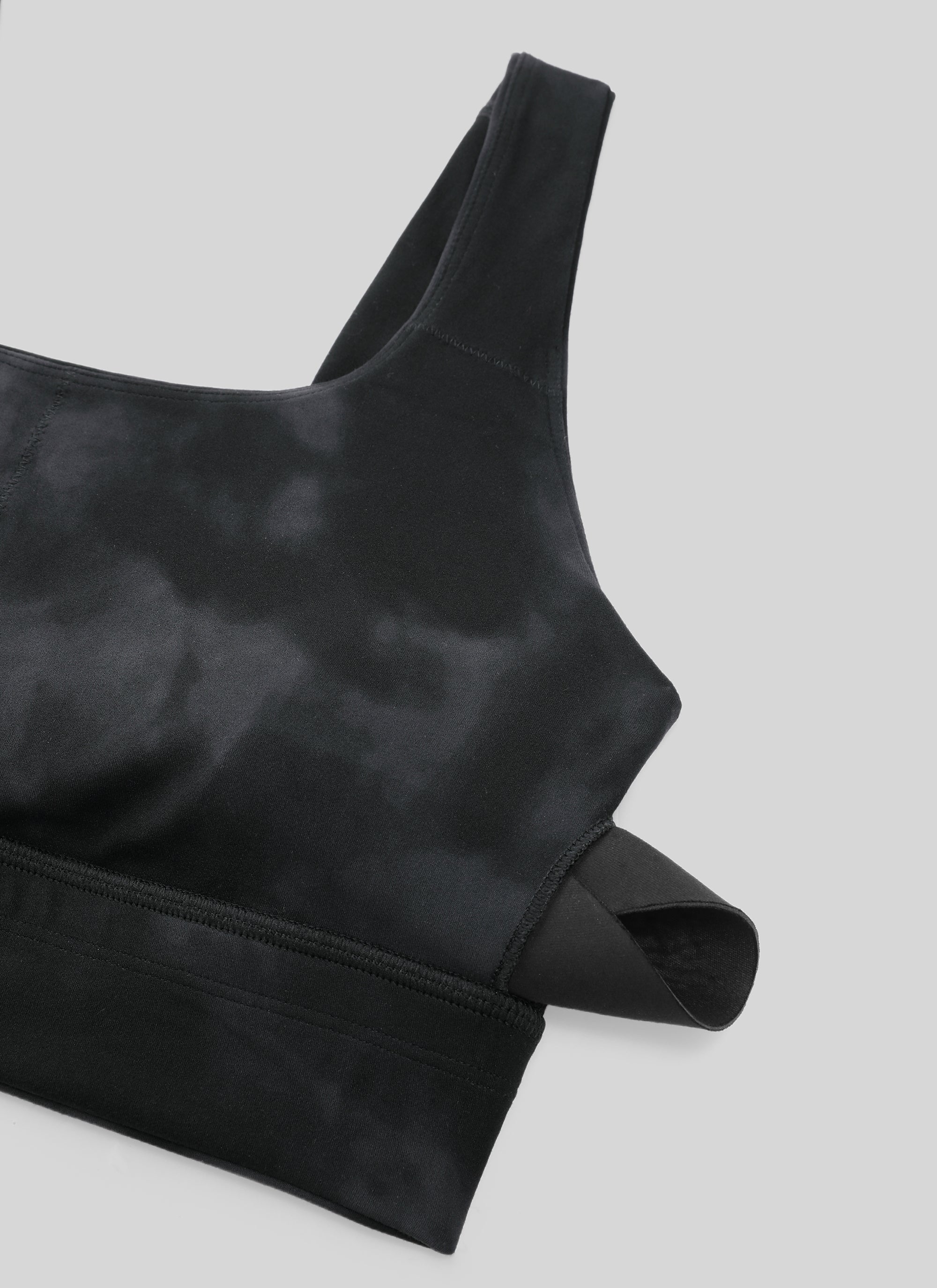 CRZ YOGA Yoga para sa Kababaihan na Mababang Suporta Butterluxe Sport Bra U Back Longline Black Tie Dye Flowers