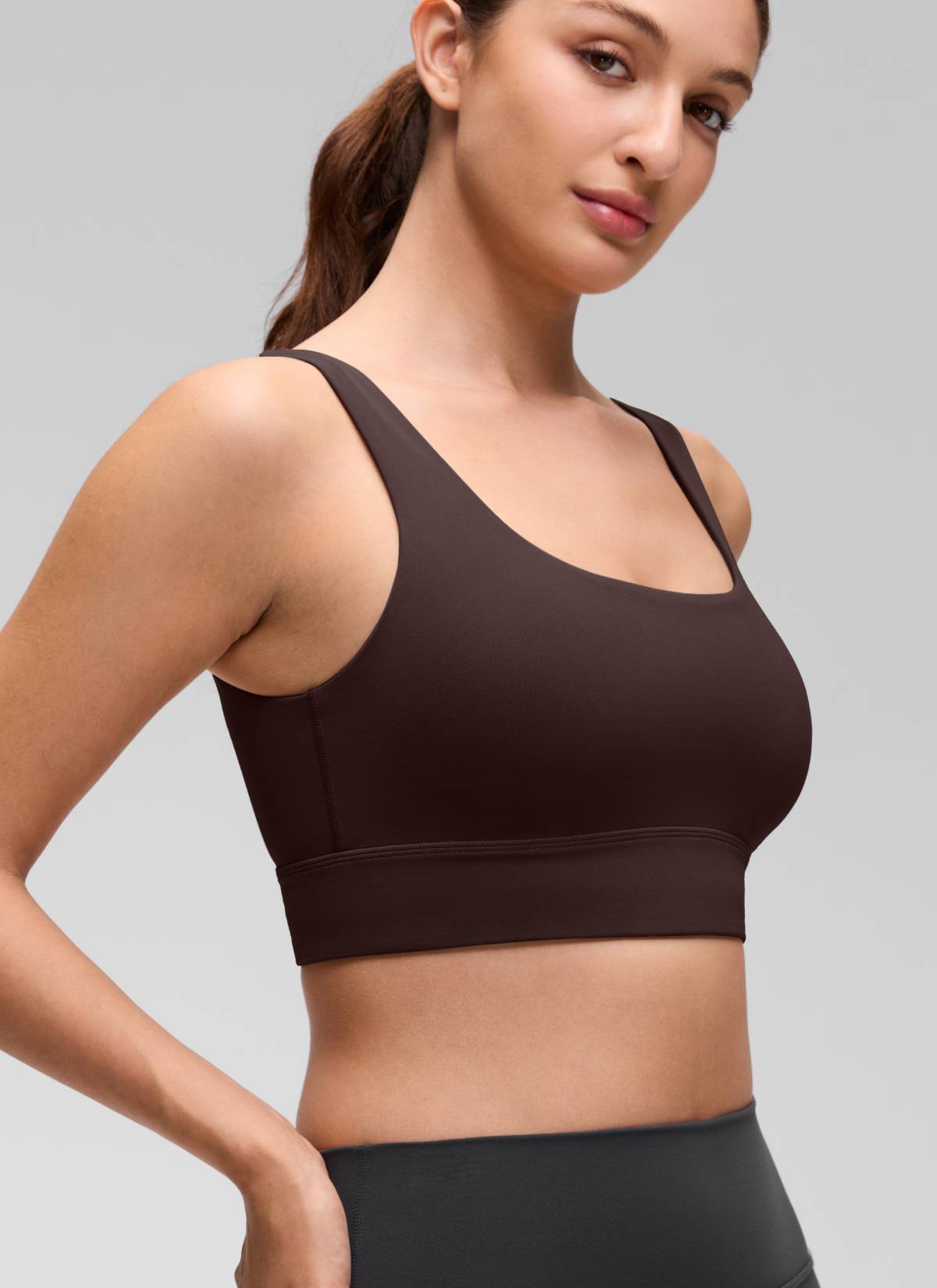 CRZ YOGA Yoga para sa Kababaihan na Mababang Suporta Butterluxe Sport Bra U Back Longline Hot Fudge Brown