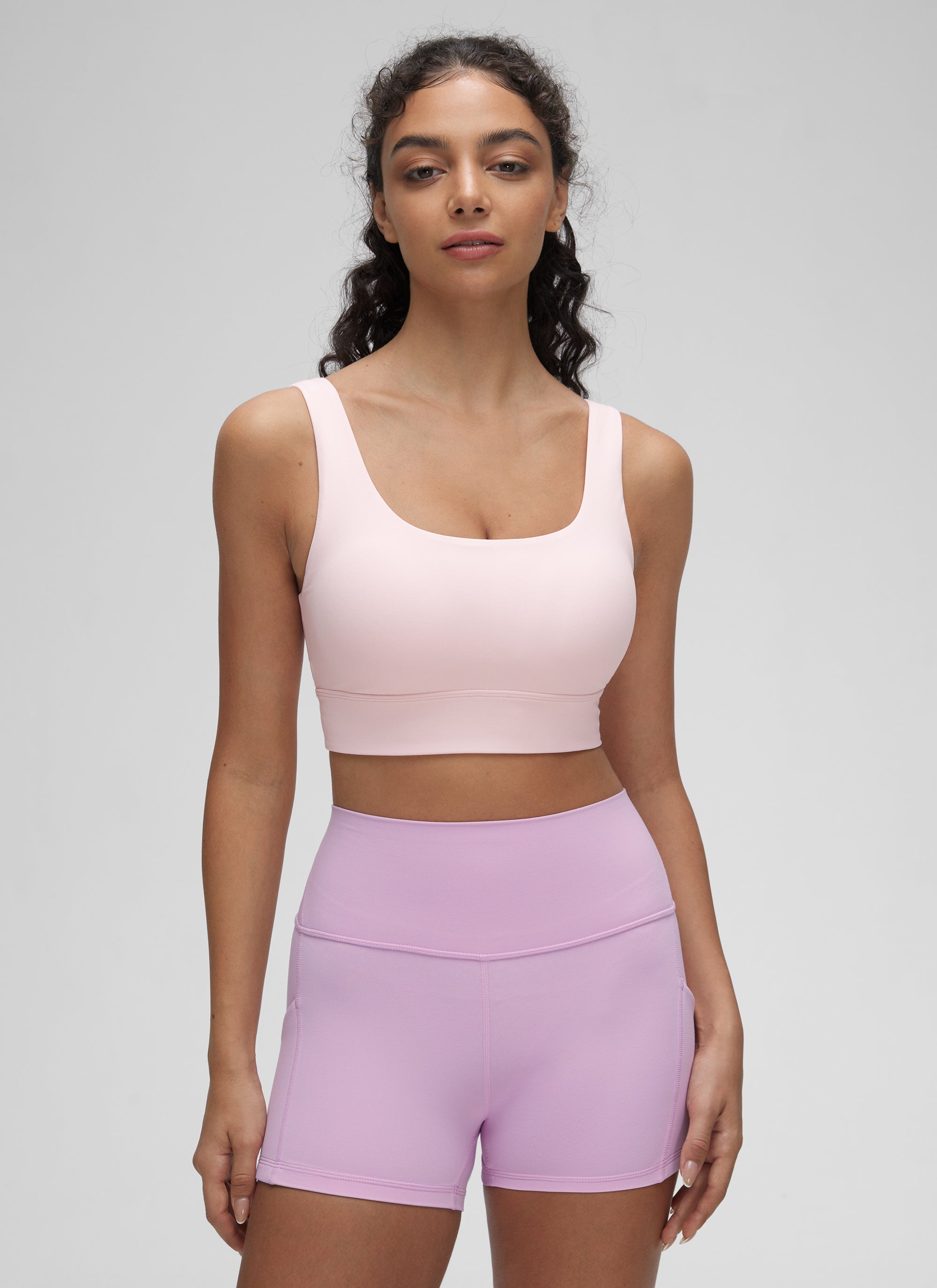 CRZ YOGA Yoga para sa Kababaihan na Mababang Suporta Butterluxe Sport Bra U Back Longline Strawberry Pink