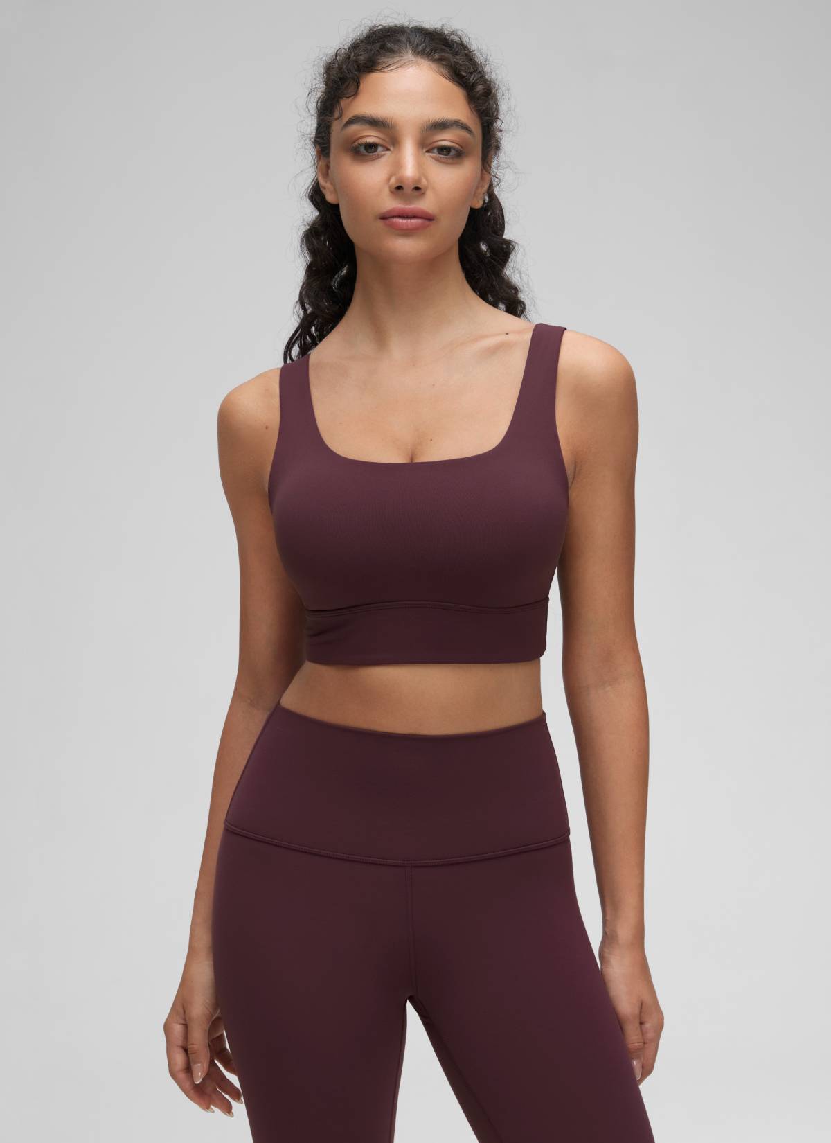 CRZ YOGA Yoga para sa Kababaihan na Mababang Suporta Butterluxe Sport Bra U Back Longline Hinog na Plum