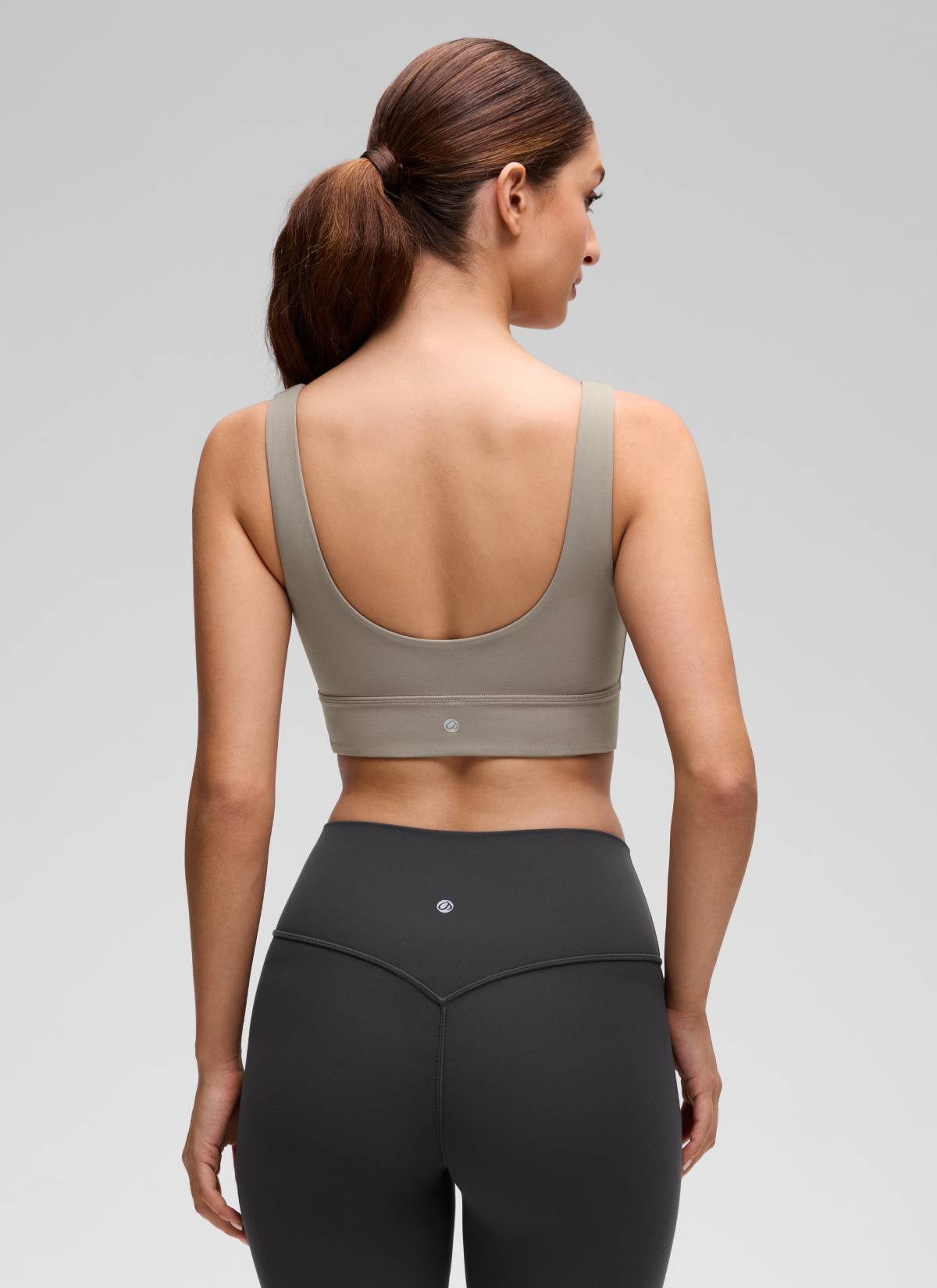 CRZ YOGA Yoga para sa Kababaihan na Mababang Suporta Butterluxe Sport Bra U Back Longline Warm Ash Grey