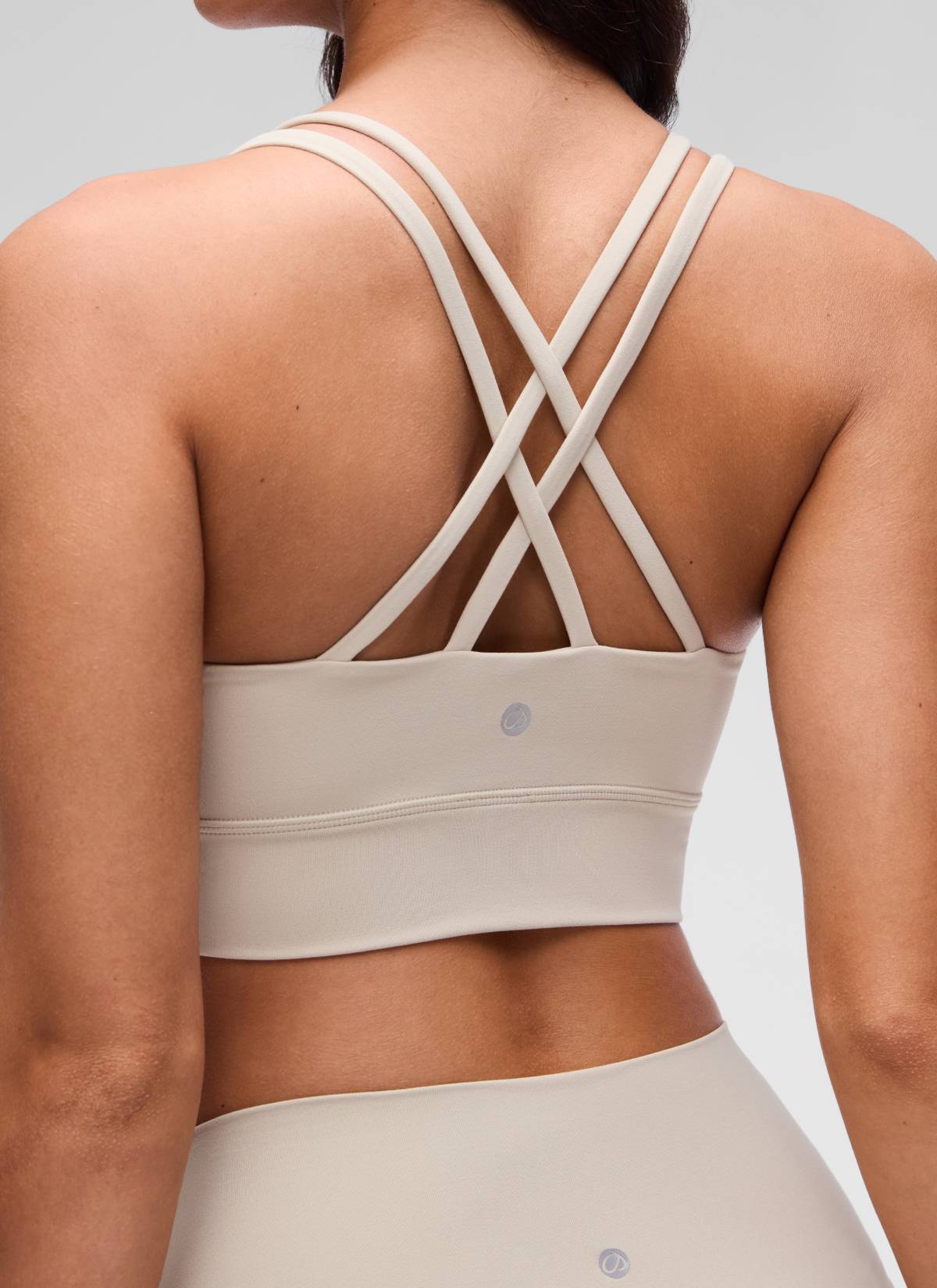 CRZ YOGA Pambabae Butterluxe Strappy Longline Criss Cross Molded Cup Bra Mojave Tan