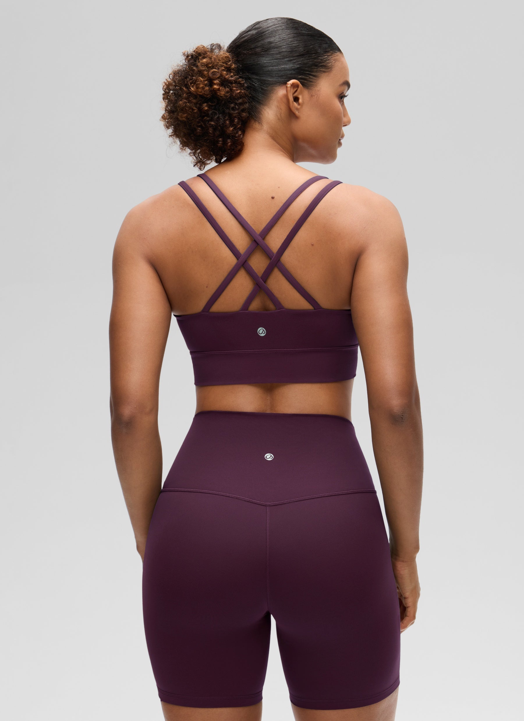 CRZ YOGA Pambabae Butterluxe Strappy Longline Criss Cross Molded Cup Bra Deep Purple