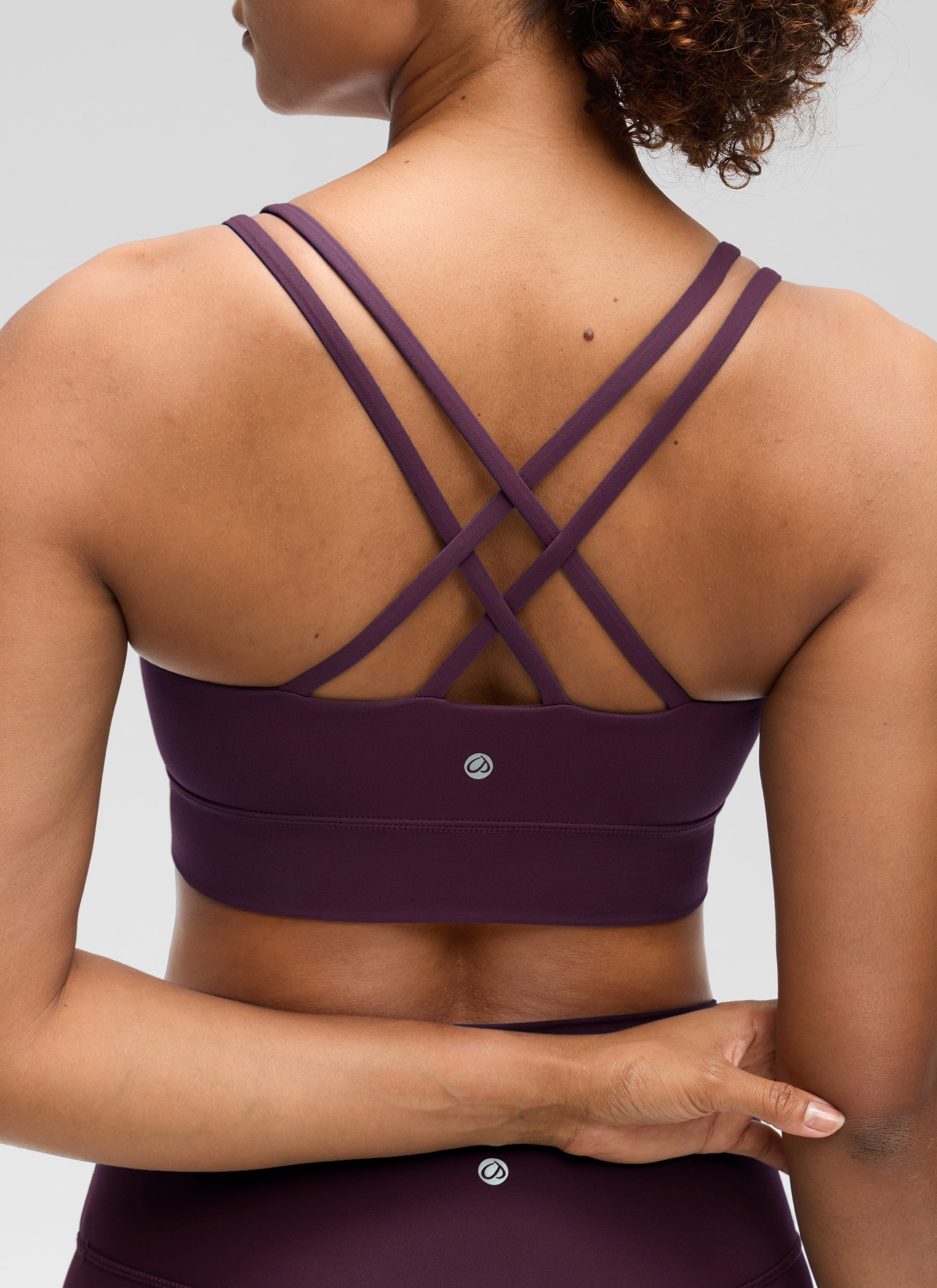 CRZ YOGA Pambabae Butterluxe Strappy Longline Criss Cross Molded Cup Bra Deep Purple