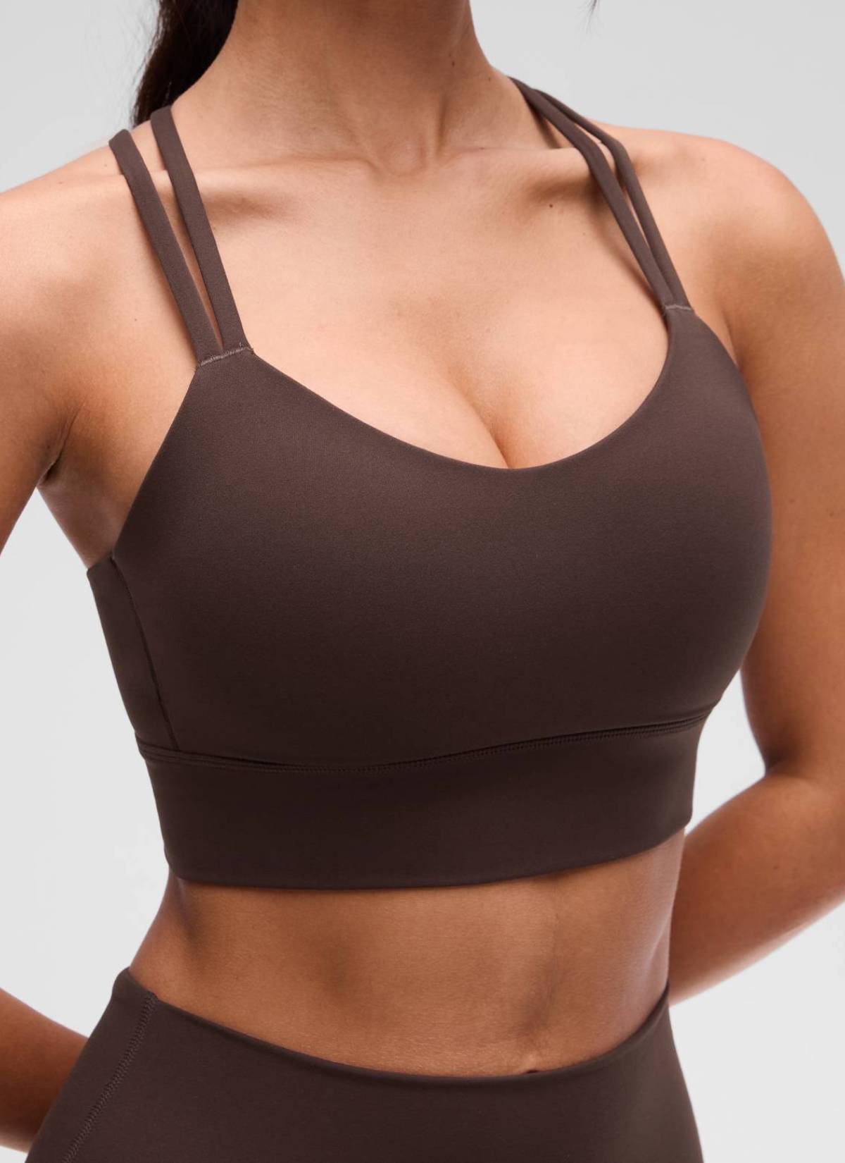 CRZ YOGA Pambabae Butterluxe Strappy Longline Criss Cross Molded Cup Bra Hot Fudge Brown