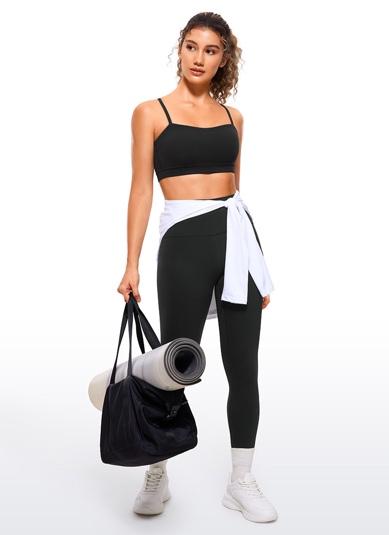 CRZ YOGA Pambabaeng Butterluxe Adjustable Spaghetti Thin Strap Sports Bra Kulay Itim