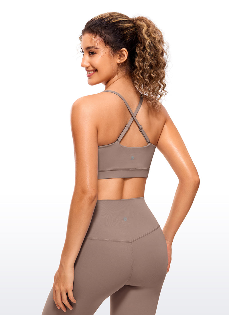 CRZ YOGA Pambabae Butterluxe Adjustable Spaghetti Thin Strap Sports Bra Kayumanggi Lila