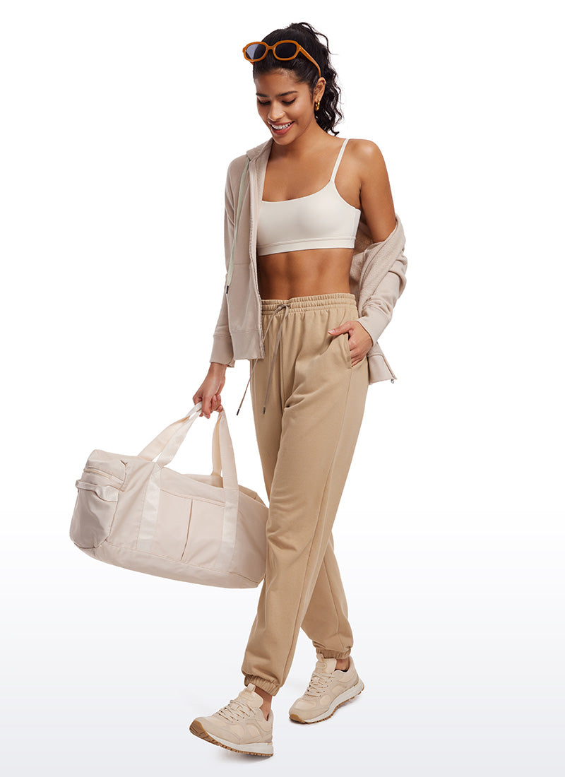 CRZ YOGA Pambabaeng Butterluxe Adjustable Spaghetti Strap Scoop Neck Bra White Apricot