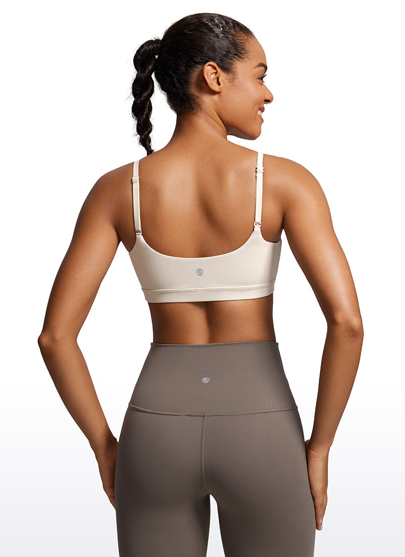 CRZ YOGA Pambabae Butterluxe Adjustable Spaghetti Strap Scoop Neck Bra Mojave Tan