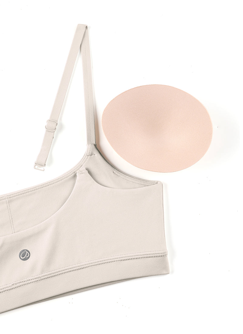 CRZ YOGA Pambabae Butterluxe Adjustable Spaghetti Strap Scoop Neck Bra Mojave Tan