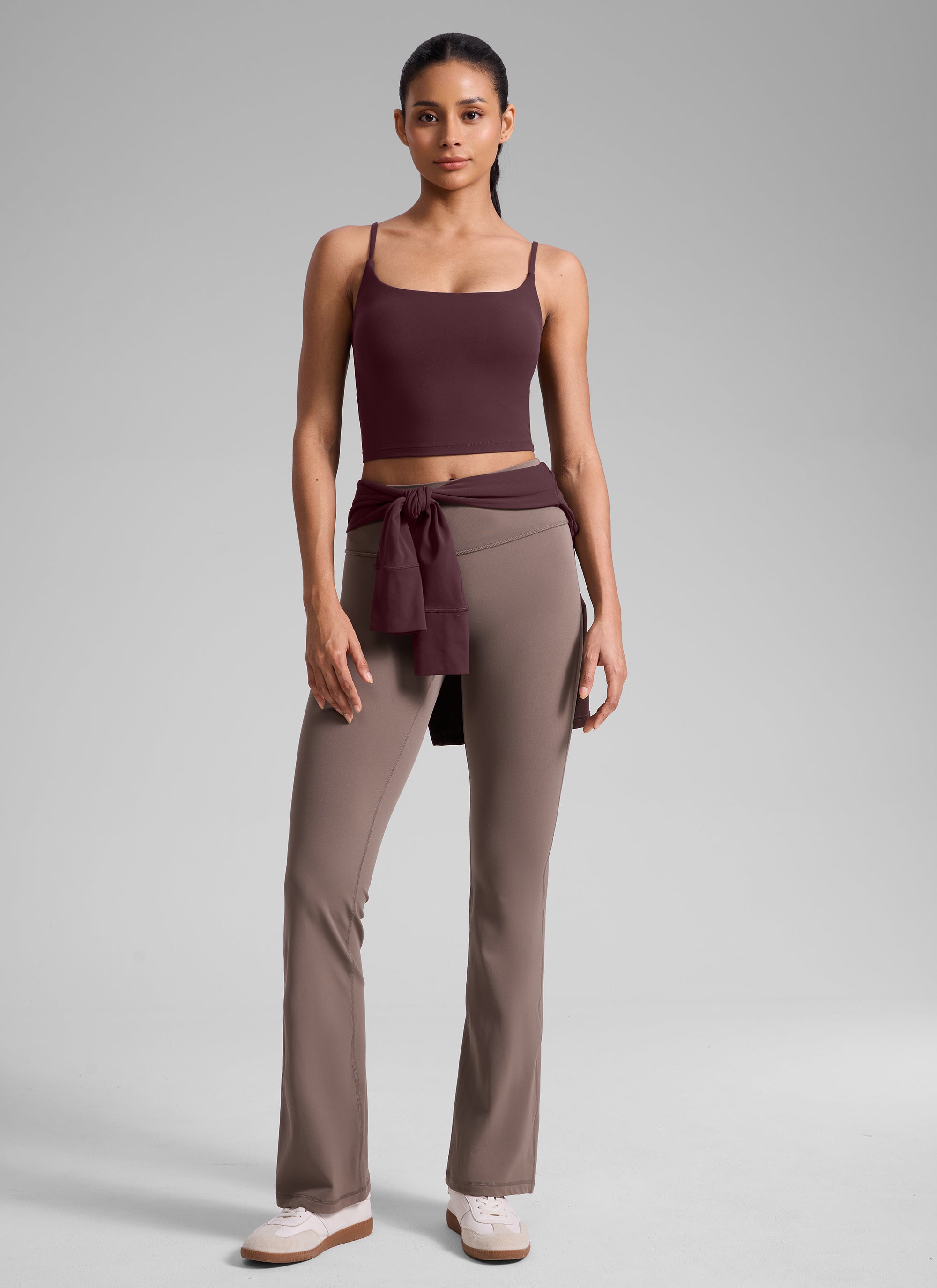 CRZ YOGA Pambabae Butterlift Scoop Neck U Back Yoga Longline Sports Bra Hinog na Plum