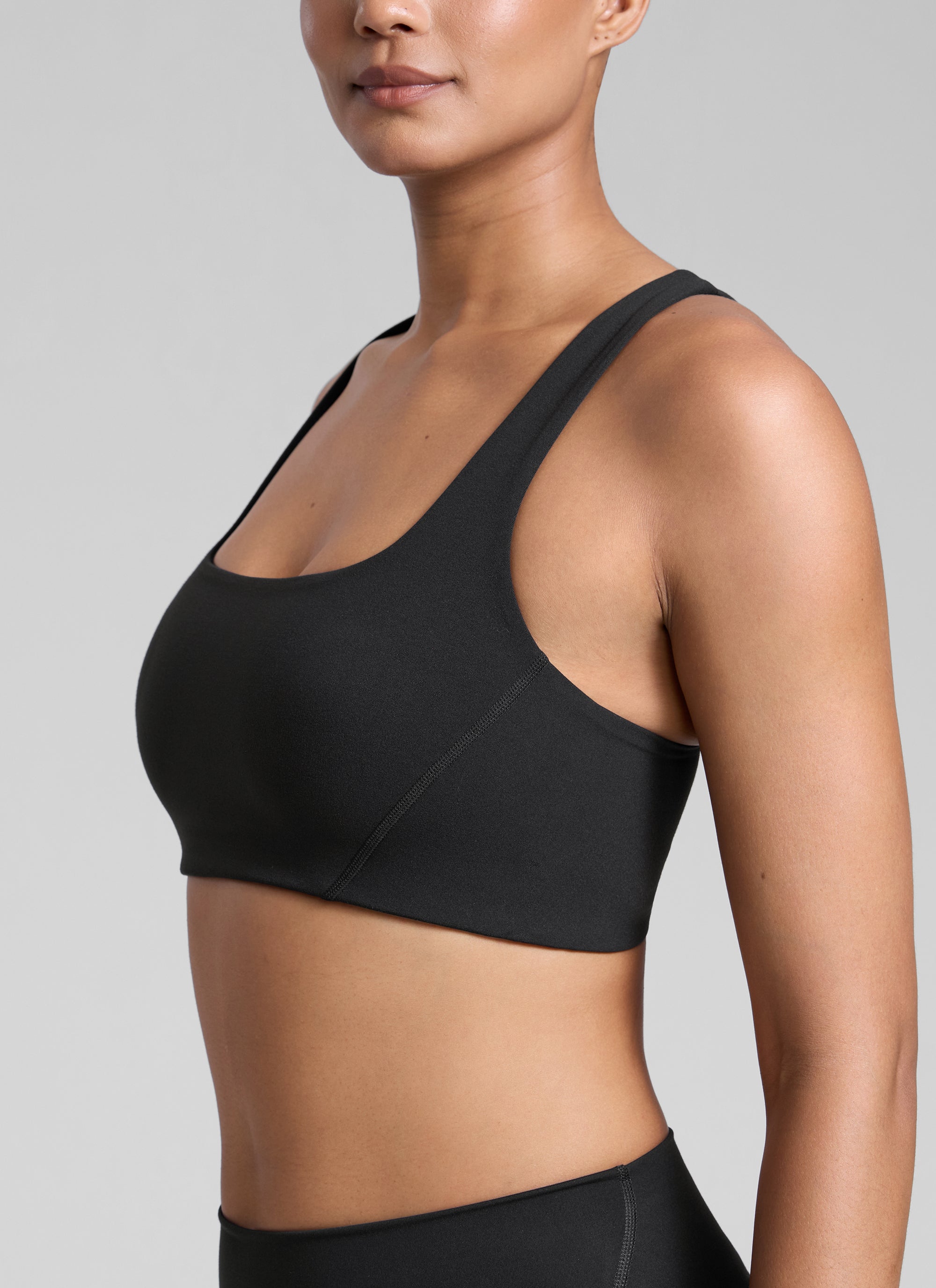 CRZ YOGA Pambabae Butterlift Dobleng Linya ng Square Neck Yoga Sports Bra na Itim