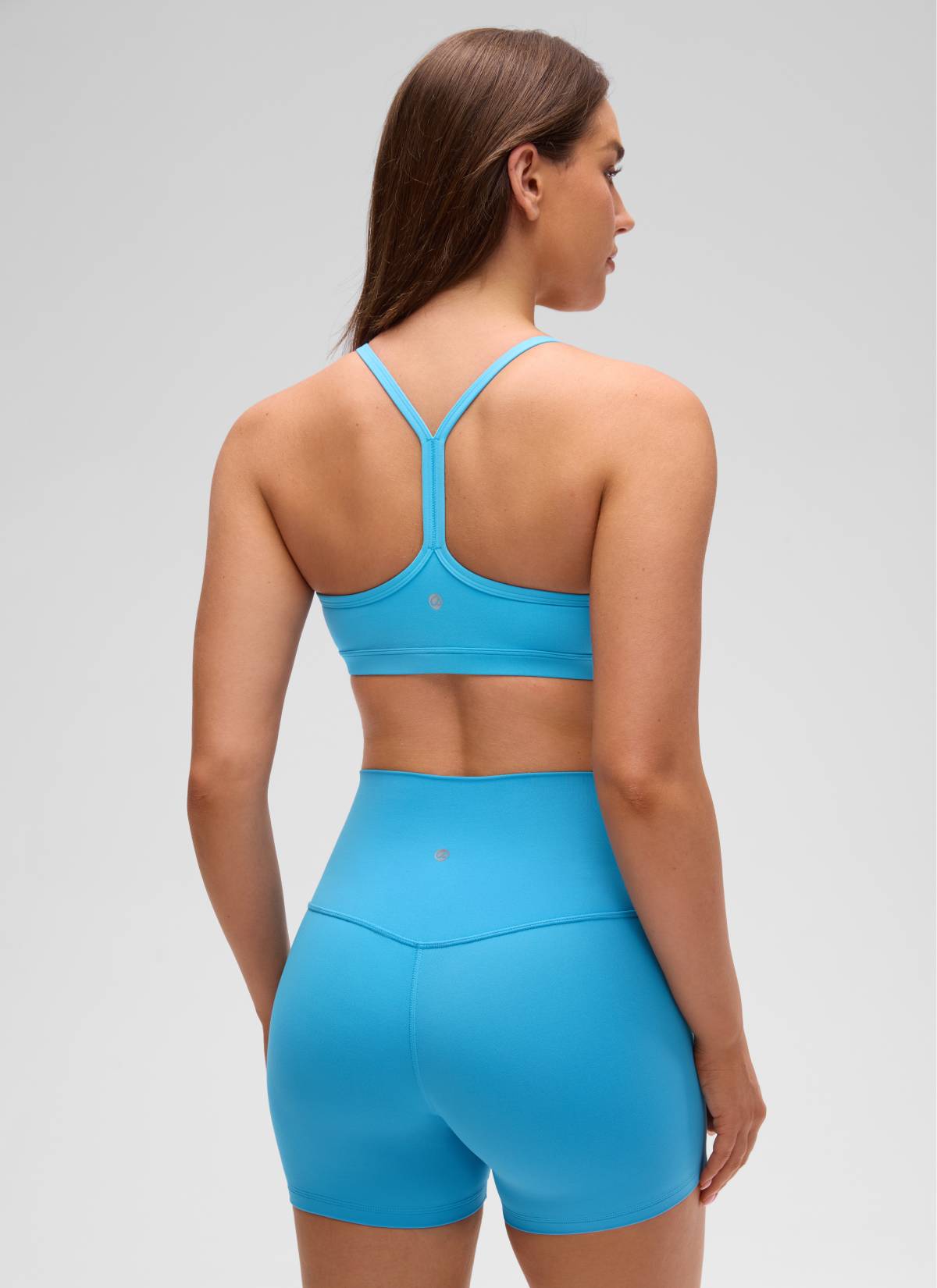 CRZ YOGA Butterluxe Pambabaeng Ruched V Neck Yoga Padded Sports Bra Kayak Blue