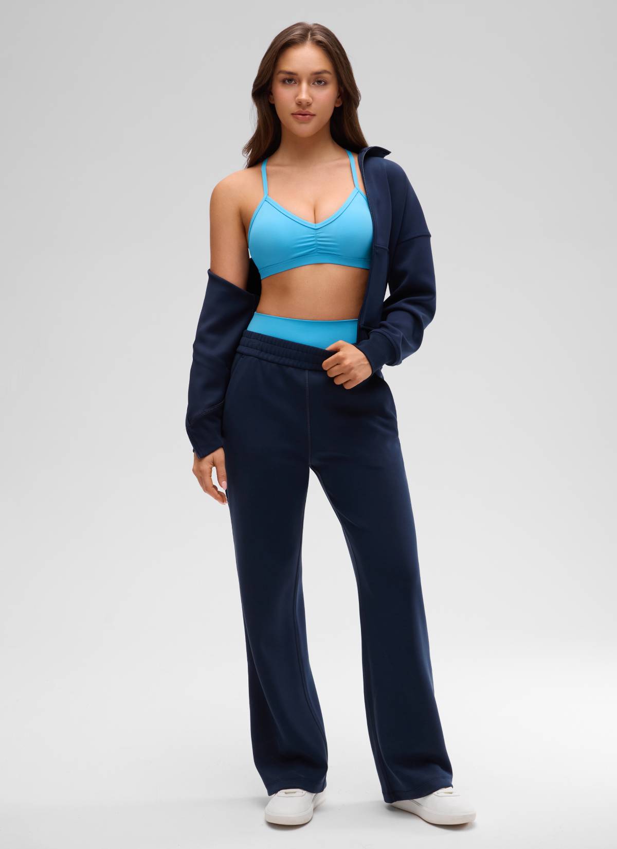 CRZ YOGA Butterluxe Pambabaeng Ruched V Neck Yoga Padded Sports Bra Kayak Blue