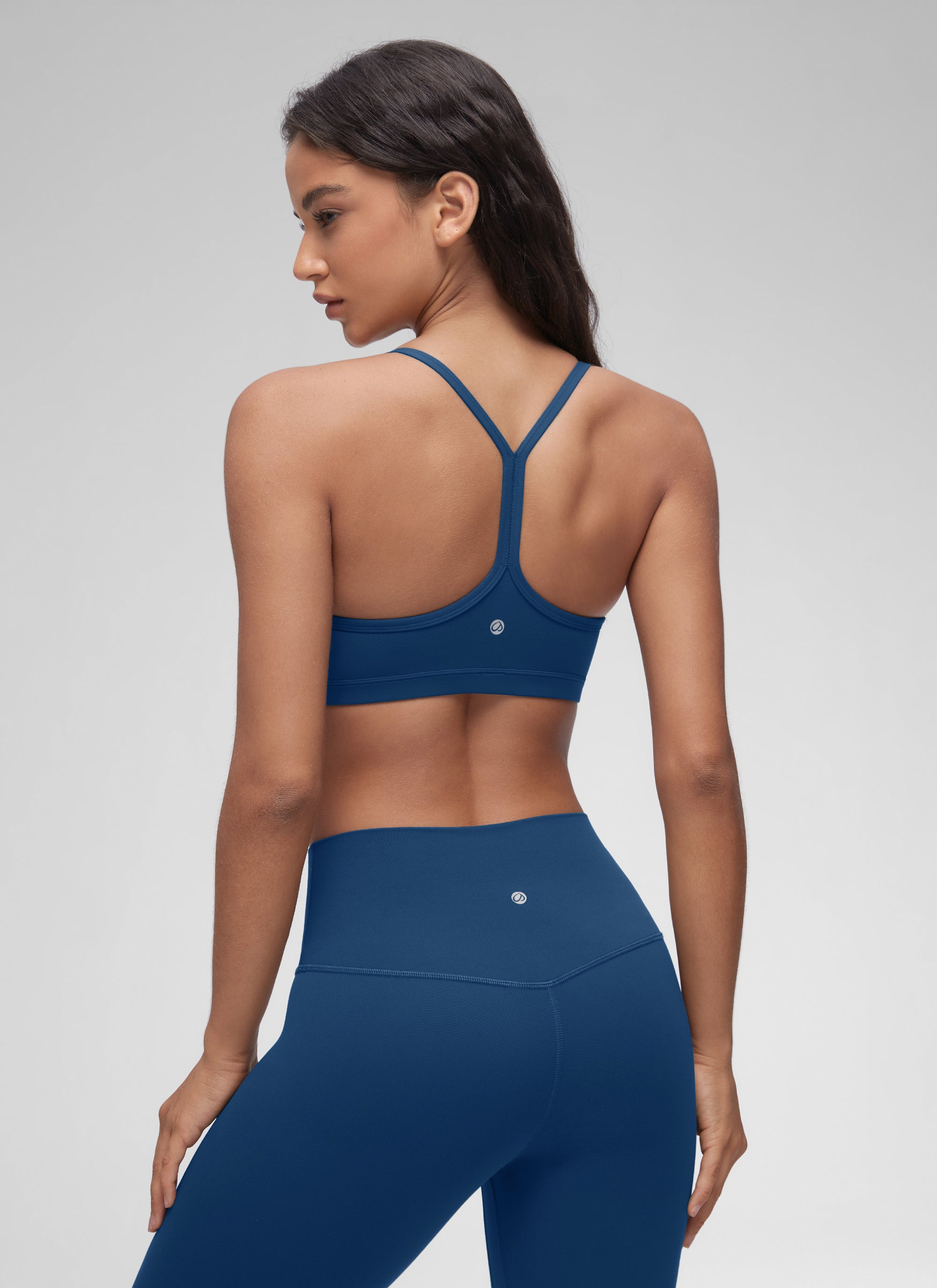 CRZ YOGA Butterluxe Pambabaeng Ruched V Neck Yoga Padded Sports Bra French Navy