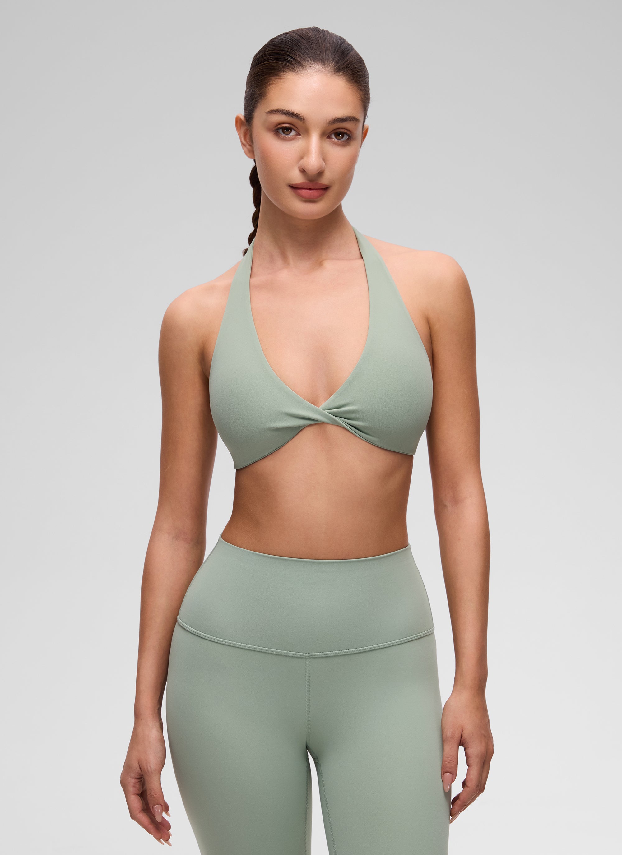 CRZ YOGA Pambabae Butterluxe Yoga V Neck Crop Double Lined Sports Bra Green Palm Court