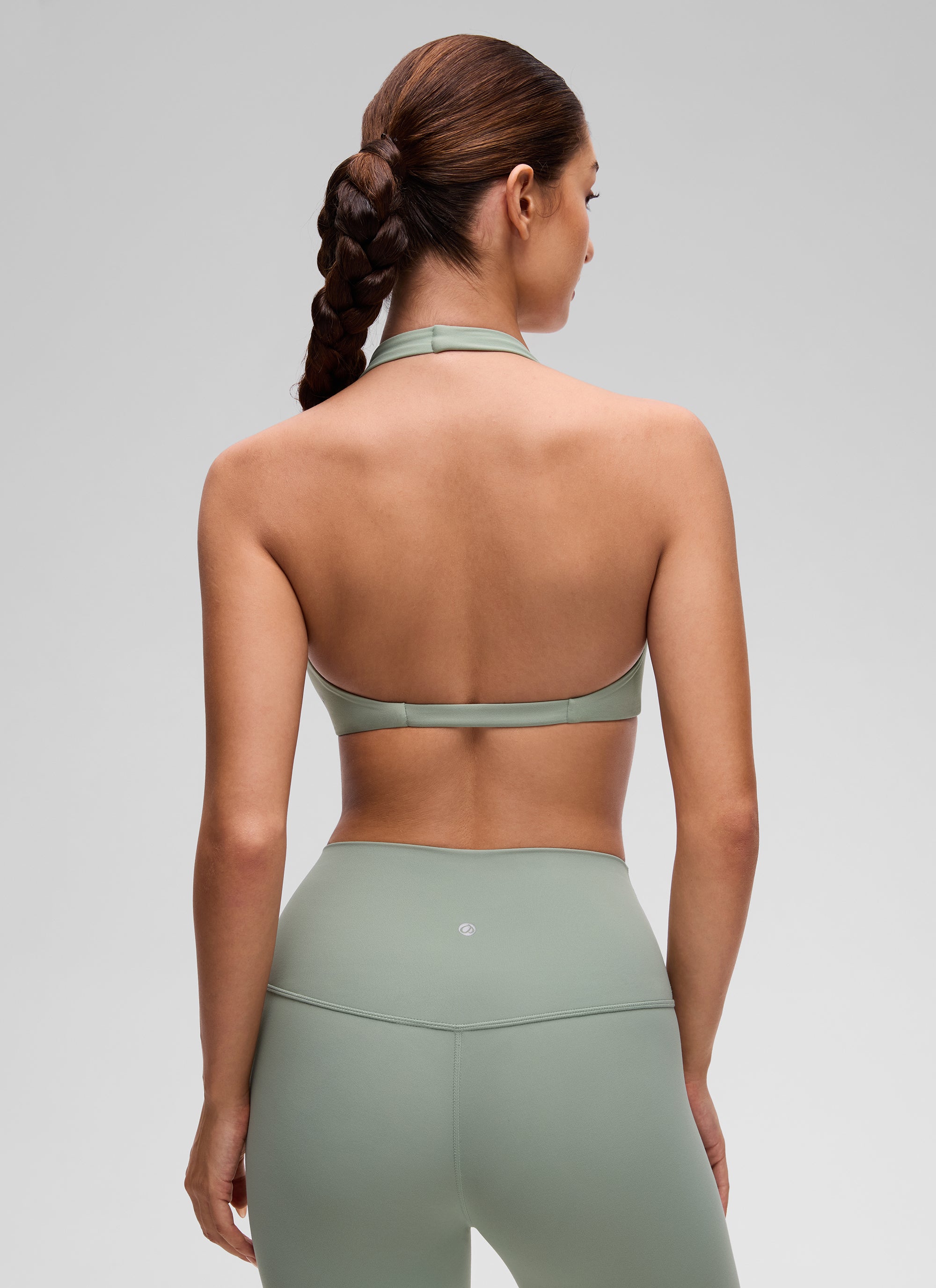 CRZ YOGA Pambabae Butterluxe Yoga V Neck Crop Double Lined Sports Bra Green Palm Court