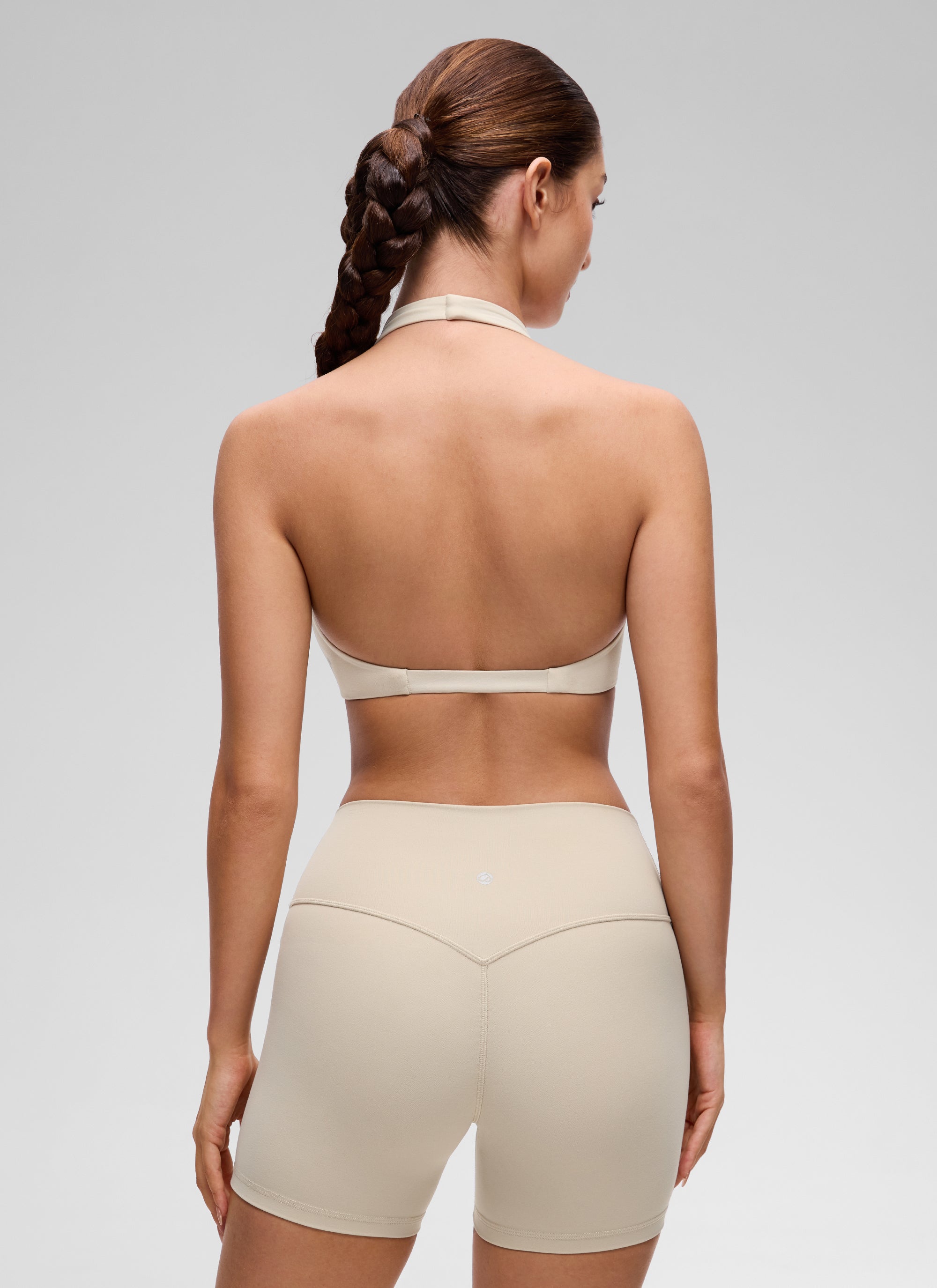 CRZ YOGA Pambabae Butterluxe Yoga V Neck Crop Double Lined Sports Bra Mojave Tan