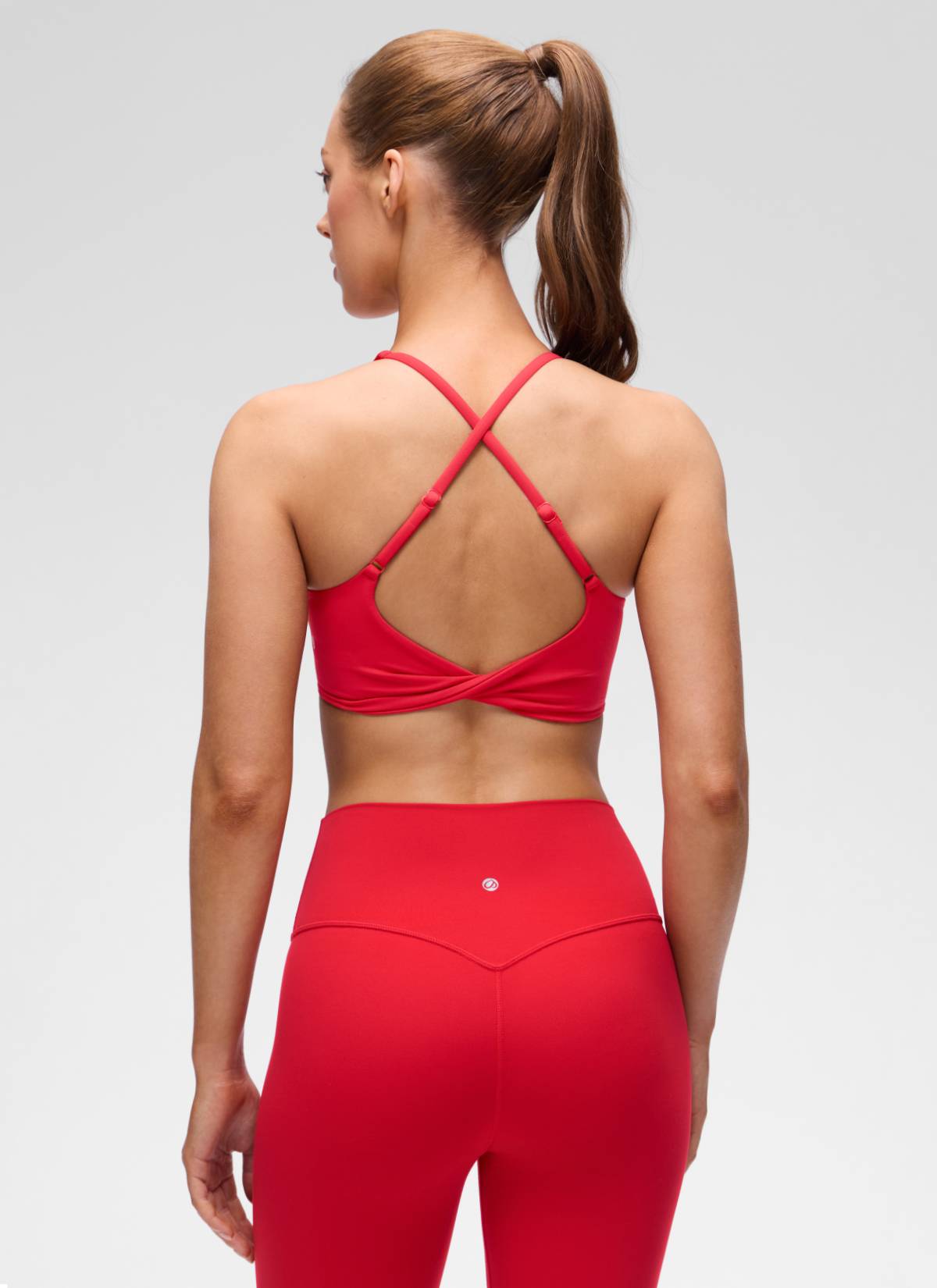 CRZ YOGA Pambabae Butterluxe Yoga V Neck Twist Cross Back Sports Bra Aurora Red