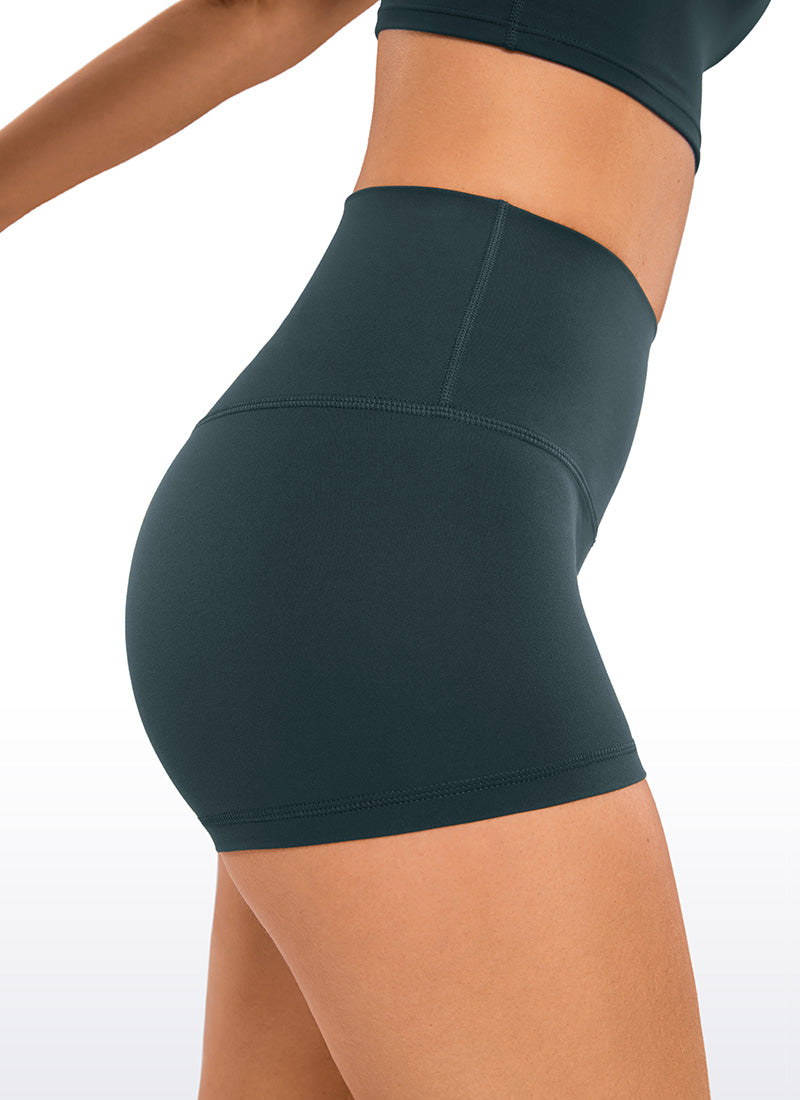 CRZ YOGA Pambabaeng Yoga Mataas na Puwet Butterluxe Biker Shorts 2.5'' Forest Dark Green