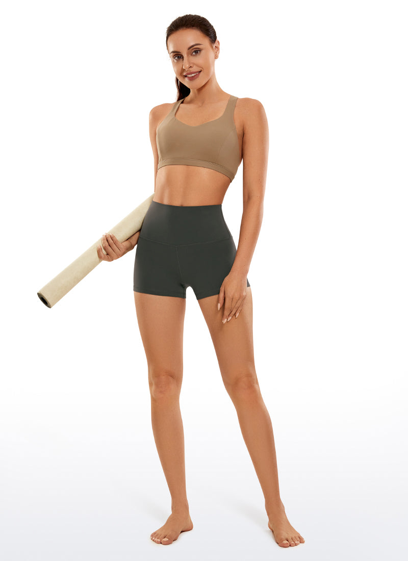CRZ YOGA Pambabaeng Yoga Mataas na Puwet Butterluxe Biker Shorts 2.5'' Kulay Abo Oliba