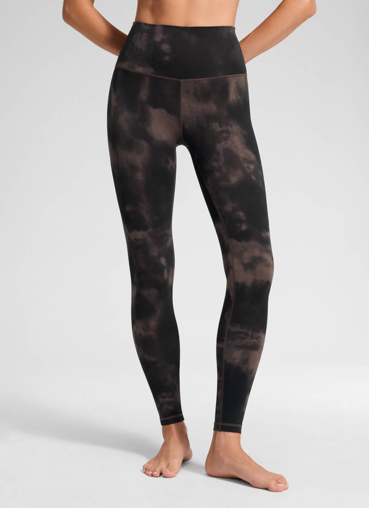 CRZ YOGA Mataas na Lugar ng Yoga Lounge para sa Kababaihan Butterluxe Yoga Leggings 28'' Taupe Tie Dye Flowers
