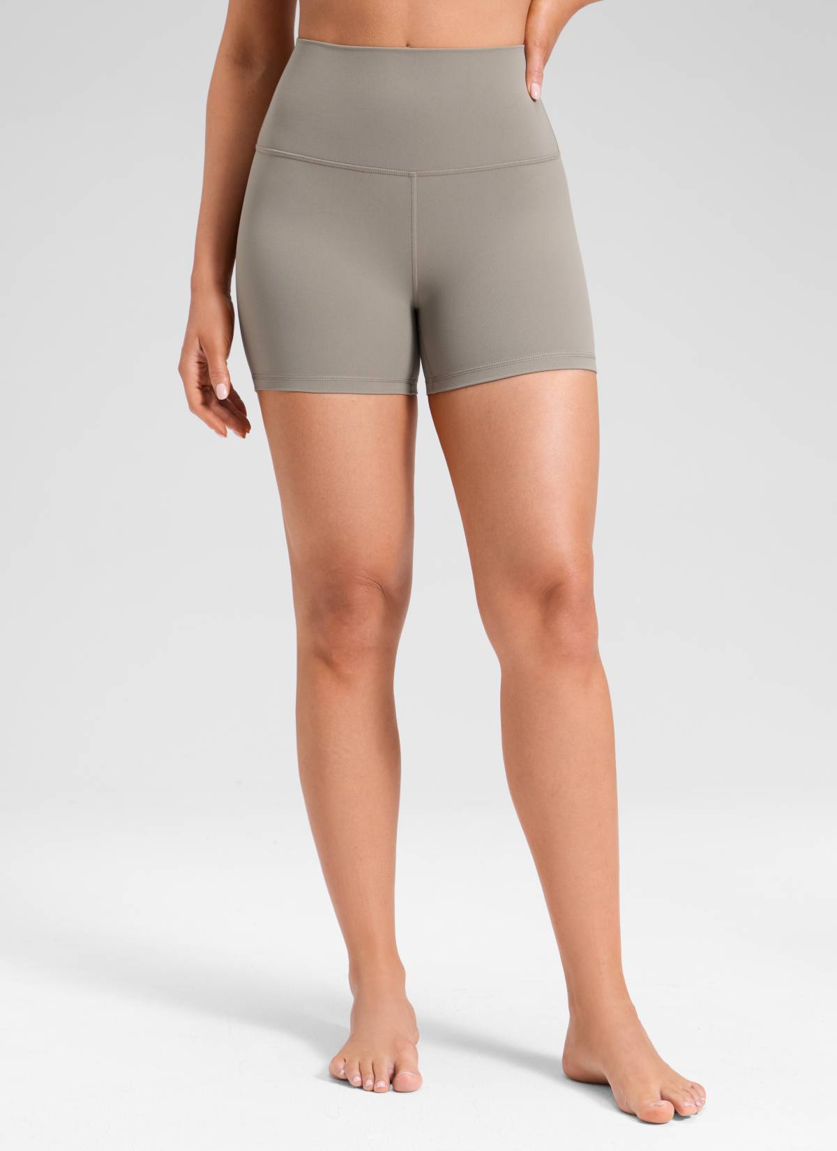CRZ YOGA Pambabaeng Yoga High Rise Biker Shorts Butterluxe Shorts na 4'' Warm Ash Grey