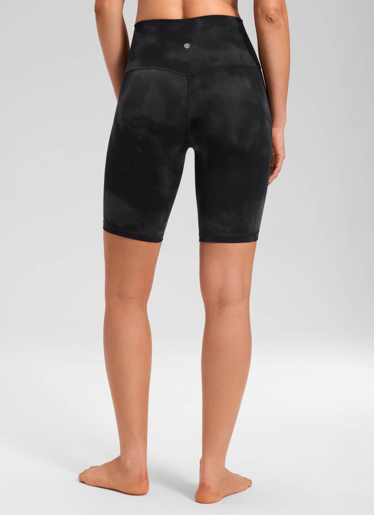 CRZ YOGA Mataas na Lugar ng Yoga para sa Kababaihan Butterluxe Mahabang Biker Shorts na 8'' Itim na Tie Dye na Bulaklak