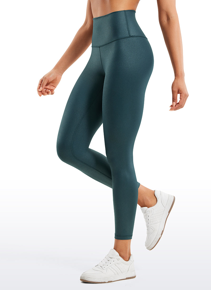 CRZ YOGA Babae Butterluxe Matte na Pekeng Leather na Leggings na 25'' Forest Dark Green Foil na Disenyo
