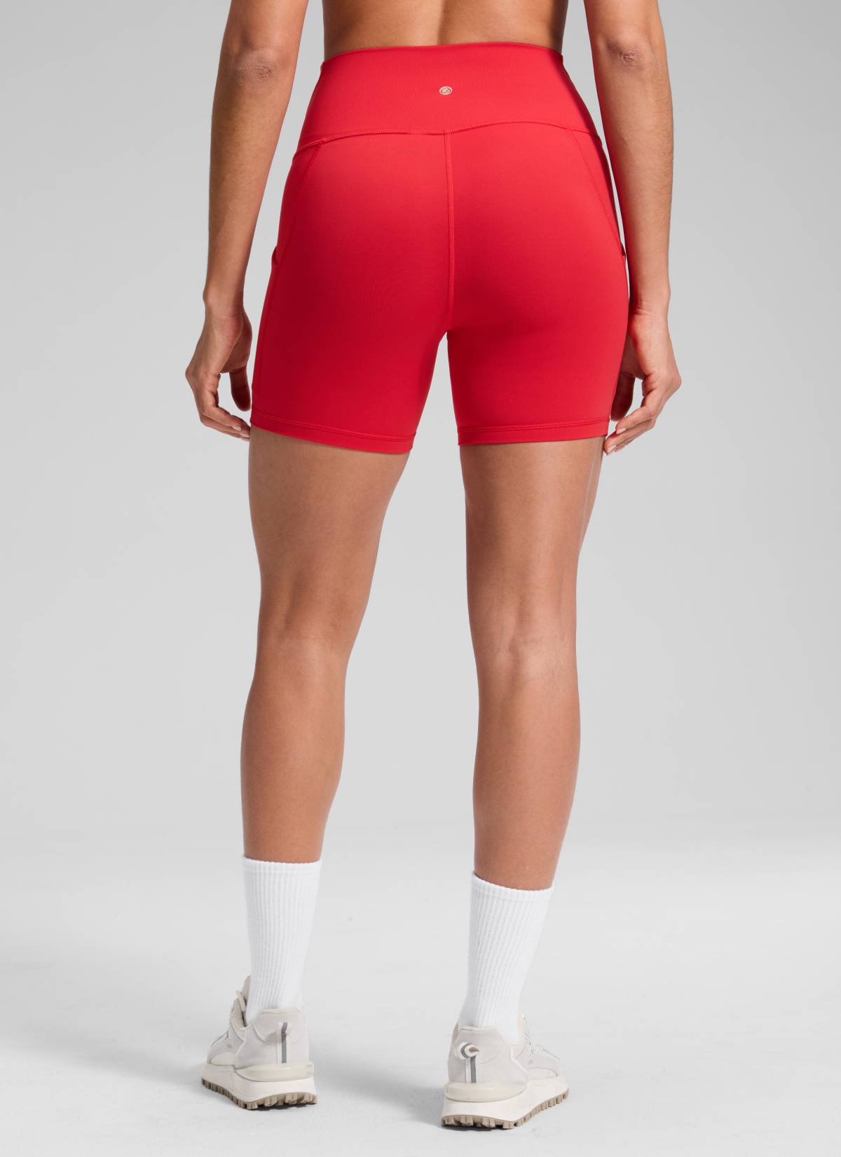 CRZ YOGA Pambabaeng Yoga High Rise Biker Butterluxe Shorts na may Bulsa 5'' Aurora Red