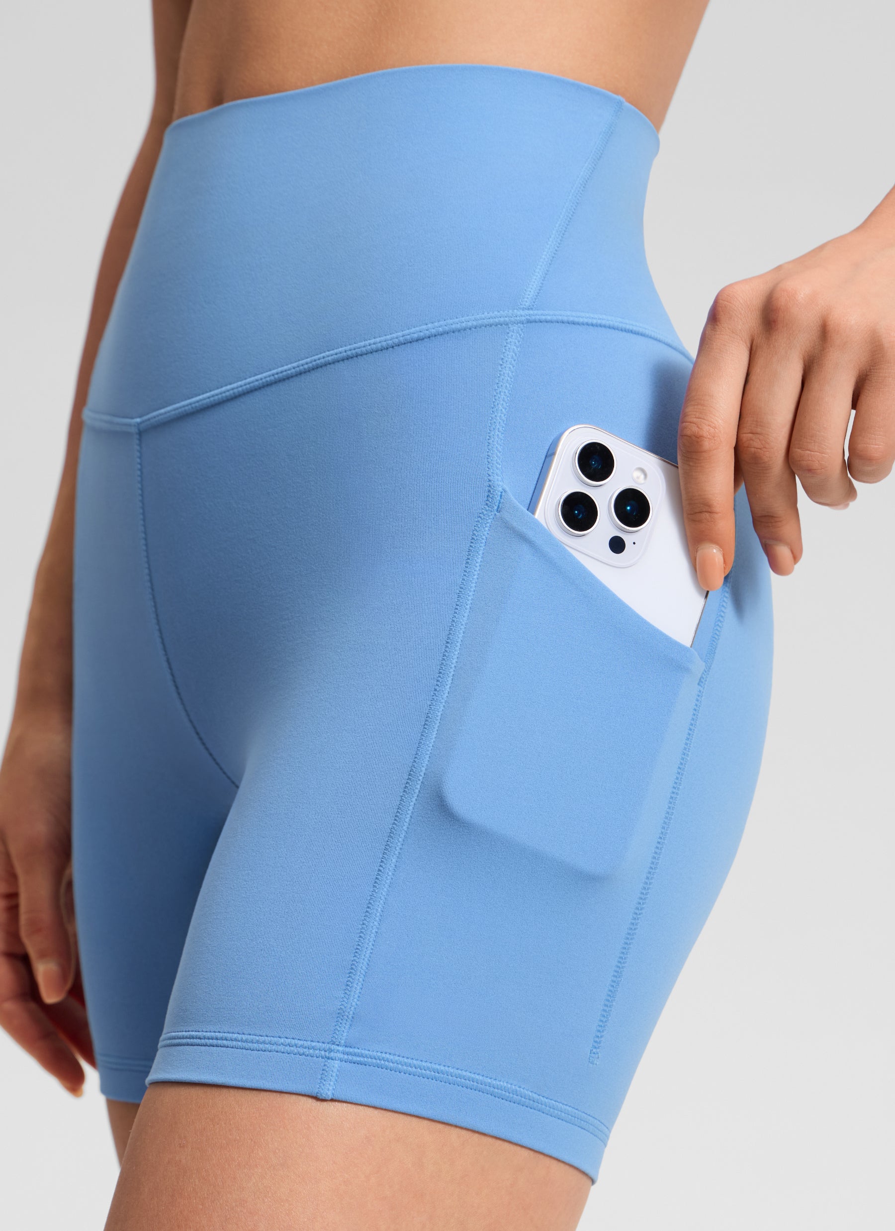 CRZ YOGA Pambabaeng Yoga High Rise Biker Butterluxe Shorts na may Bulsa 5'' Party Blue