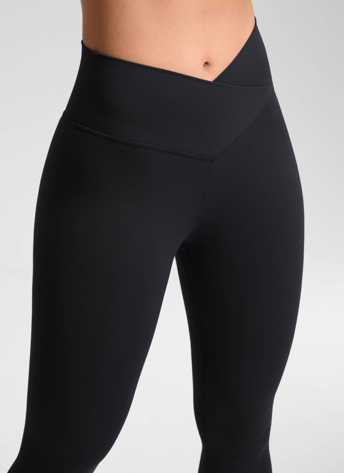 CRZ YOGA Mataas na Sapatos para sa Kababaihan Butterluxe Yoga Leggings 25'' V Cross Waist Itim