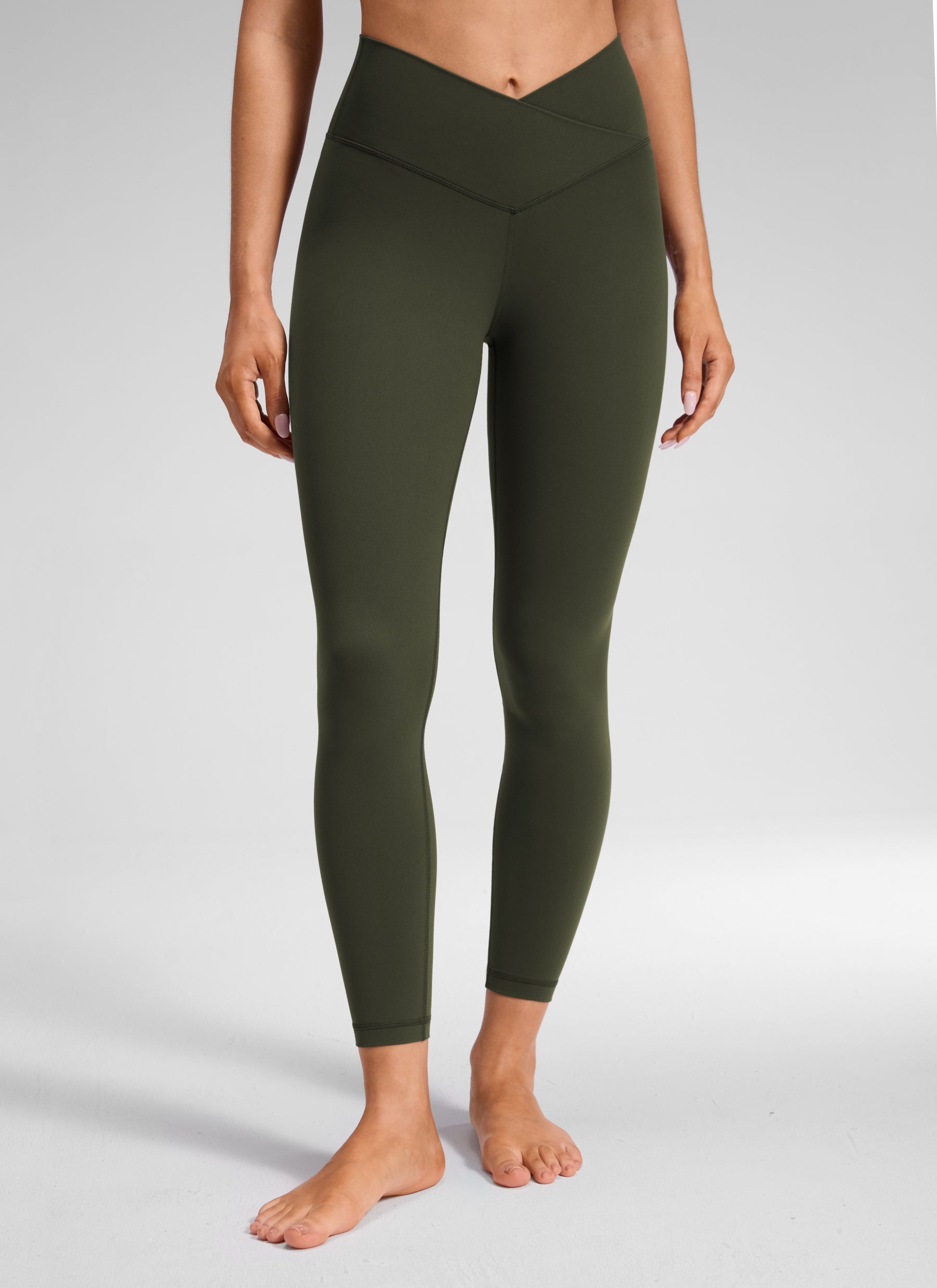 CRZ YOGA Mataas na Sapatos para sa Kababaihan Butterluxe Yoga Leggings 25'' V Cross Waist na Olive Green