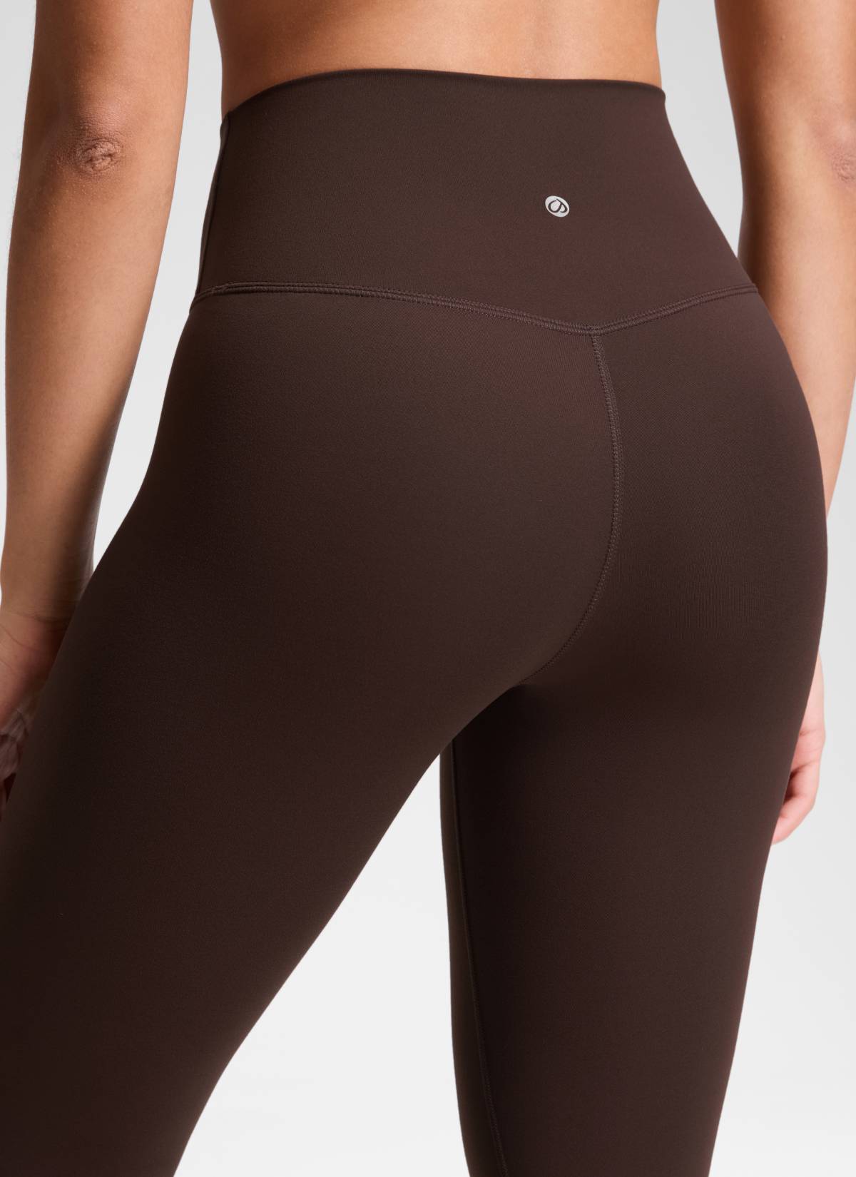 CRZ YOGA Mataas na Sapatos para sa Kababaihan Butterluxe Yoga Leggings 25'' V Cross Waist Hot Fudge Brown