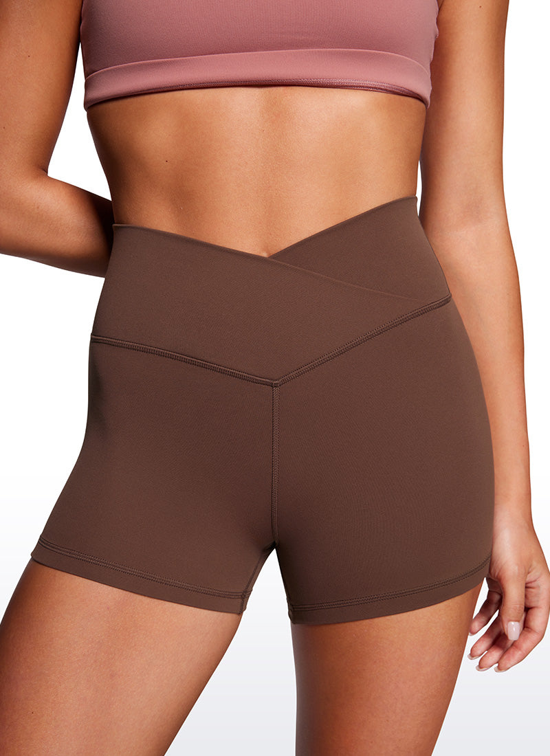 CRZ YOGA Mataas na Sapatos para sa Kababaihan Butterluxe V Cross Waist Biker Shorts 3'' Kape Kayumanggi