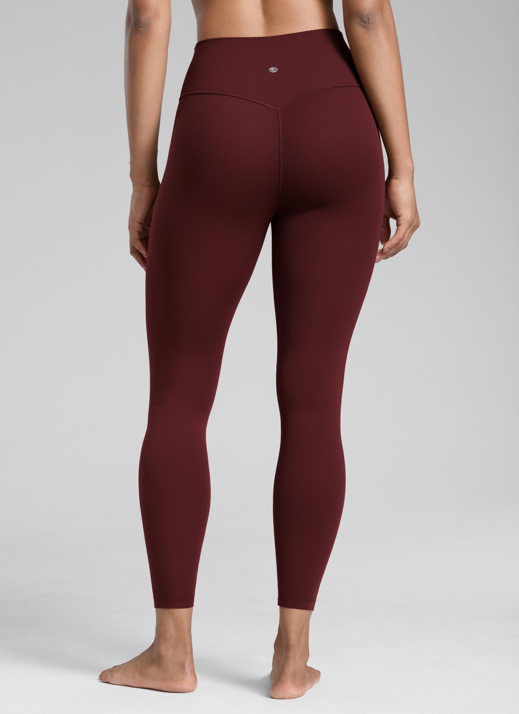 CRZ YOGA Pambabaeng Pag-eehersisyo Mataas na Pagtaas Butterlift Yoga Leggings 25'' Pulang Merlot