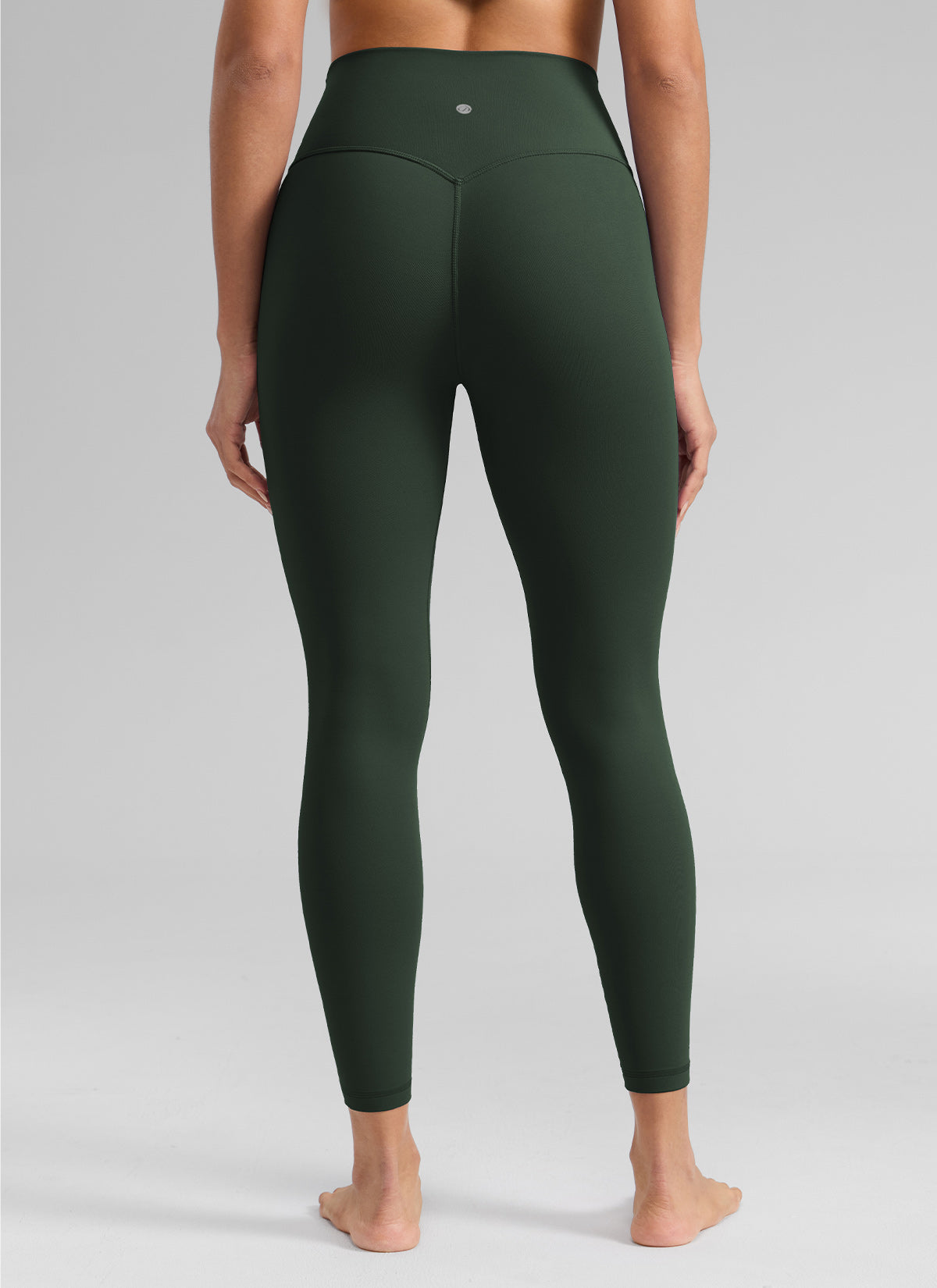 CRZ YOGA Pambabaeng Pag-eehersisyo Mataas na Pagtaas Butterlift Yoga Leggings 25'' Legend Green