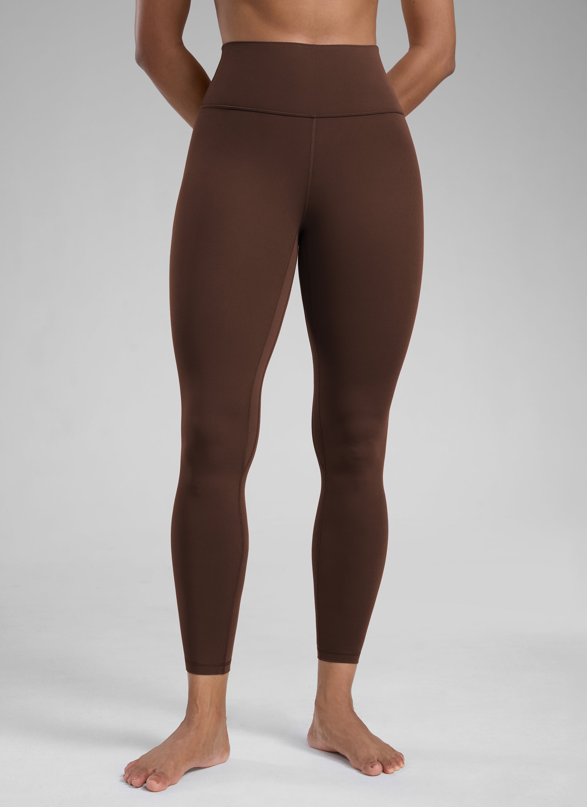 CRZ YOGA Pambabaeng Pag-eehersisyo Mataas na Pagtaas Butterlift Yoga Leggings 25'' Lava Brown