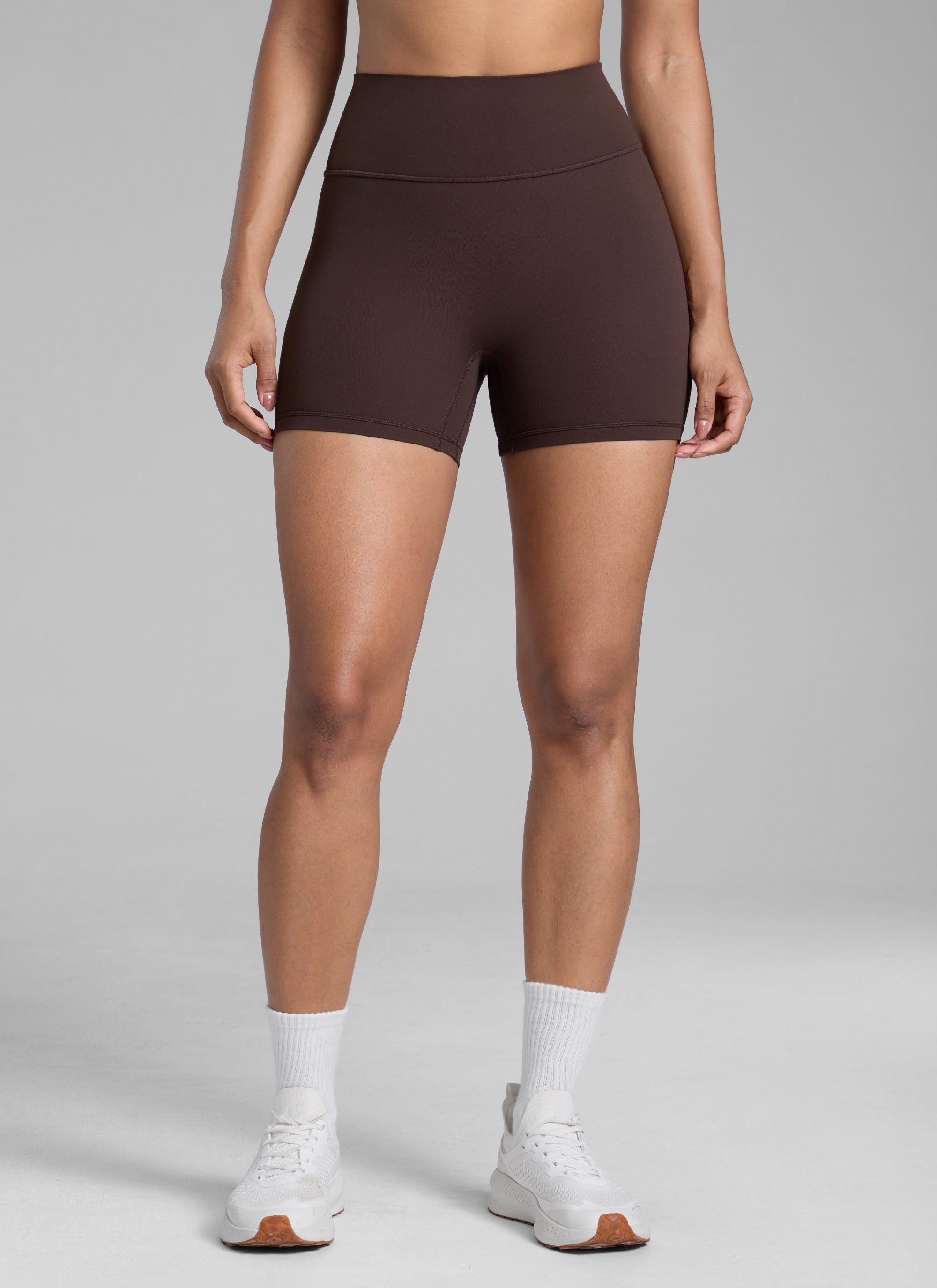 CRZ YOGA Pambabae Butterlift Scrunch Butt Atheletic Workout Biker Shorts Hot Fudge Brown
