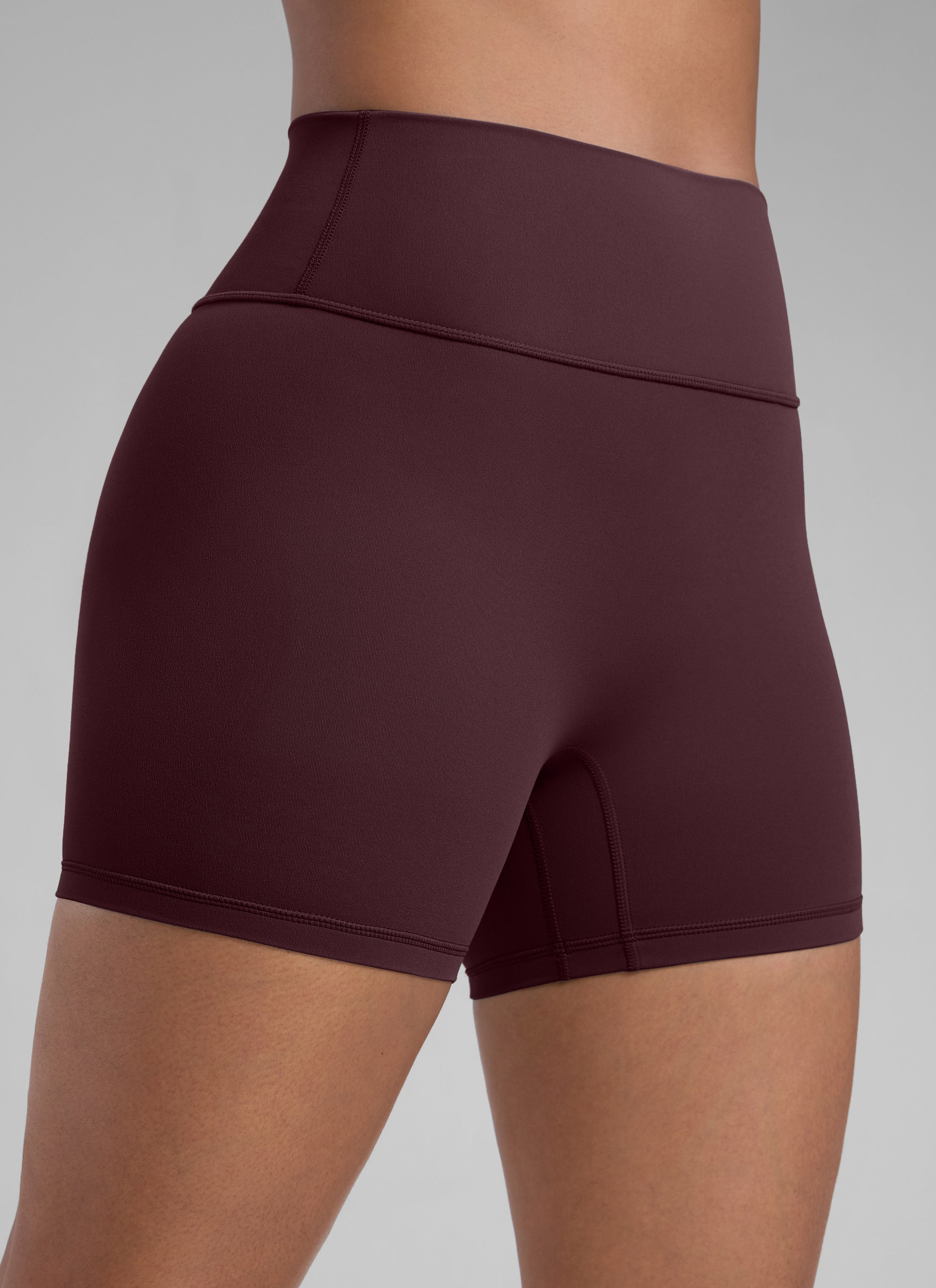 CRZ YOGA Pambabae Butterlift Scrunch Butt Atheletic Workout Biker Shorts na Hinog na Plum