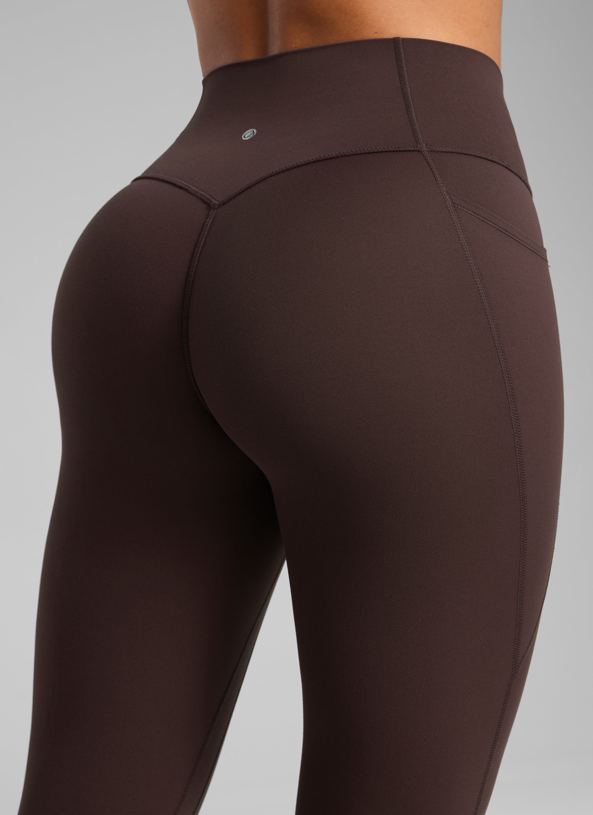 CRZ YOGA Pambabae Butterlift Mataas na Nakataas na Walang Tahi sa Harap na Pocket Legging Hot Fudge Brown