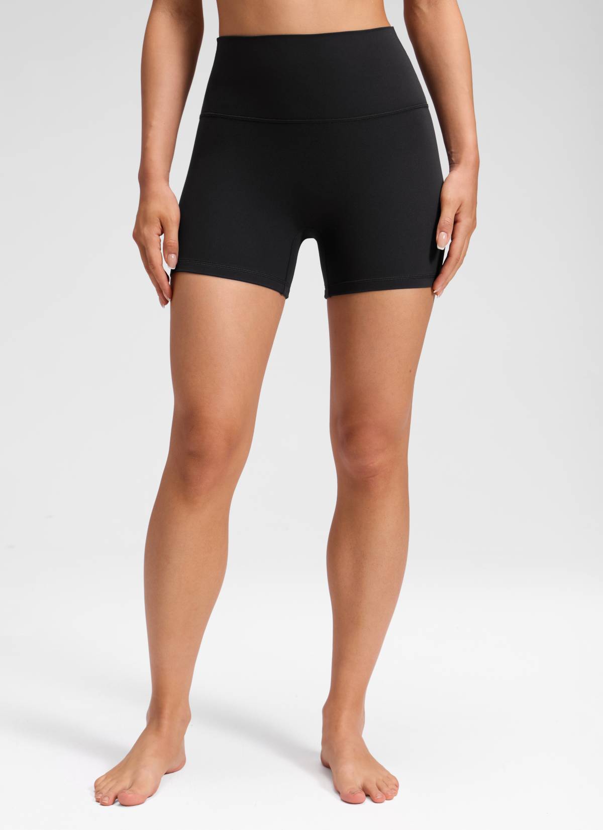CRZ YOGA Pambabae Butterluxe Yoga High Rise No Front Seam Shorts 4'' Itim