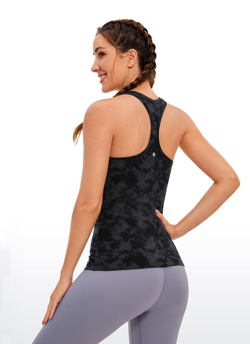 CRZ YOGA Pambabaeng Yoga Slim Fit Tops Butterluxe Tank Racerback Tie Dye Smoke Ink