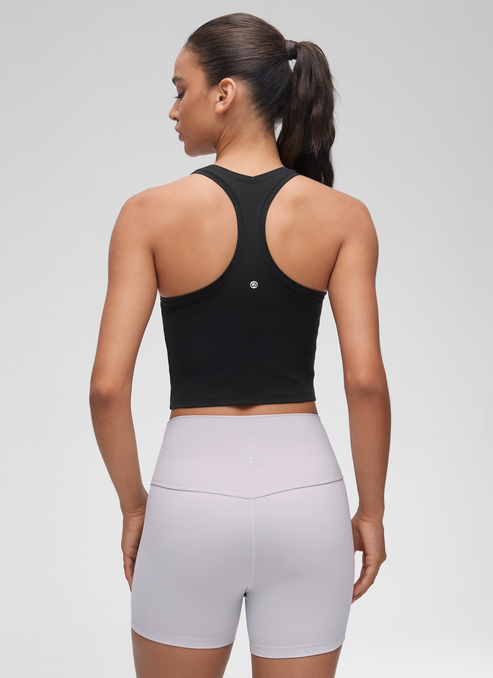 CRZ YOGA Pambabae Butterluxe Scoop Neck Racerback Cropped Lounge Yoga Tank Itim