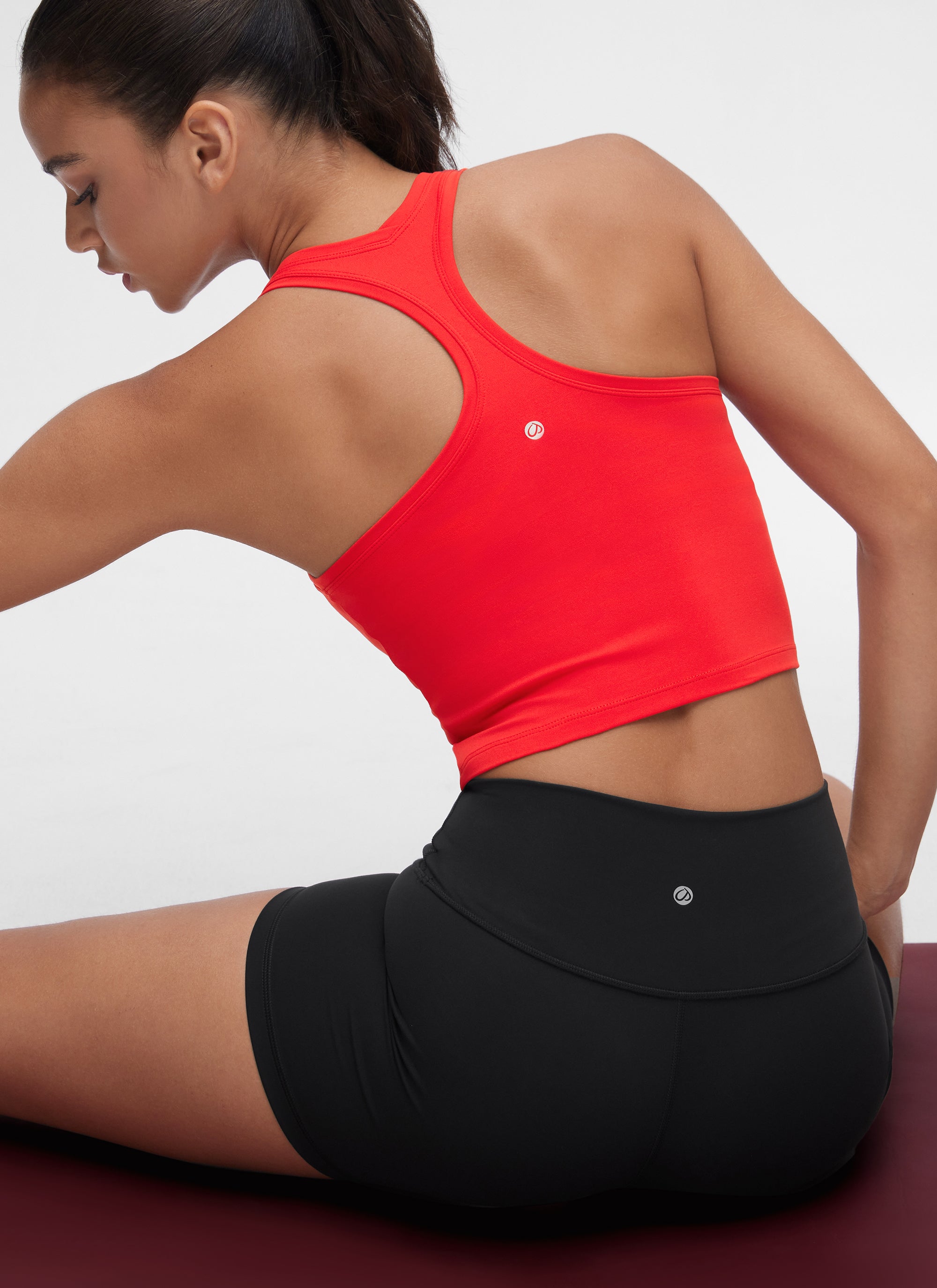 CRZ YOGA Pambabae Butterluxe Scoop Neck Racerback Cropped Lounge Yoga Tank Deep Red